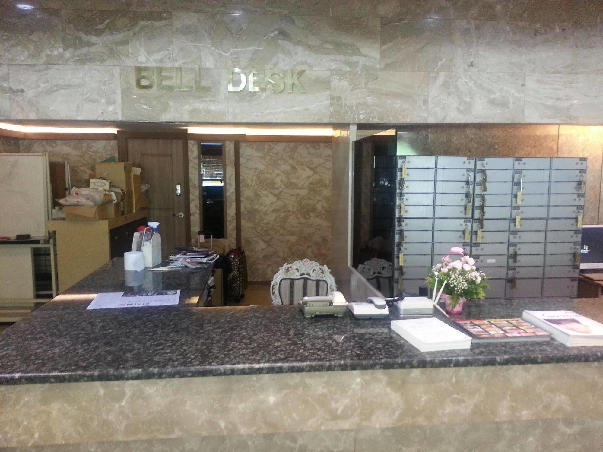 Itaewon Crown Hotel 3*