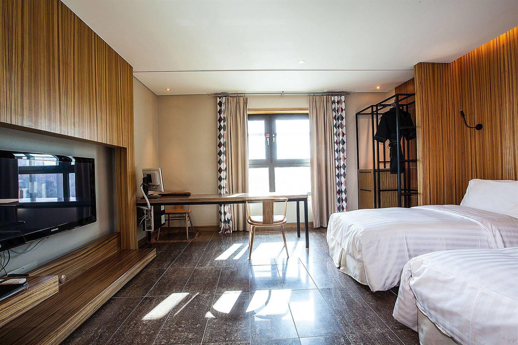 Yeongdeungpo Lifestyle F Hotel