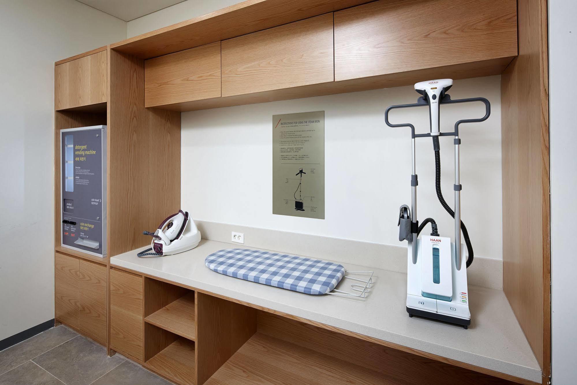 Hotel Lotte Myeongdong 4*