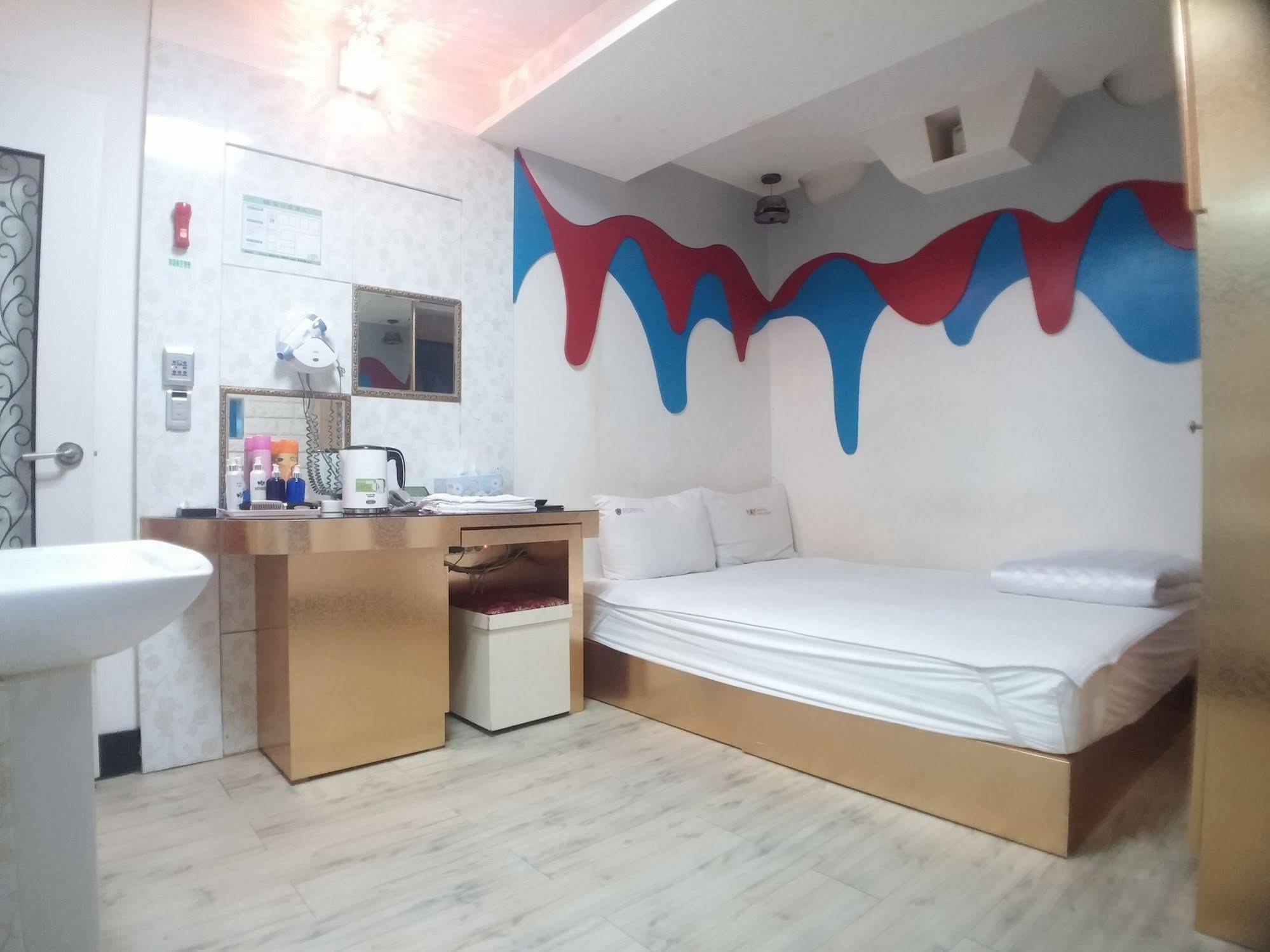 Benhur Hotel 2*