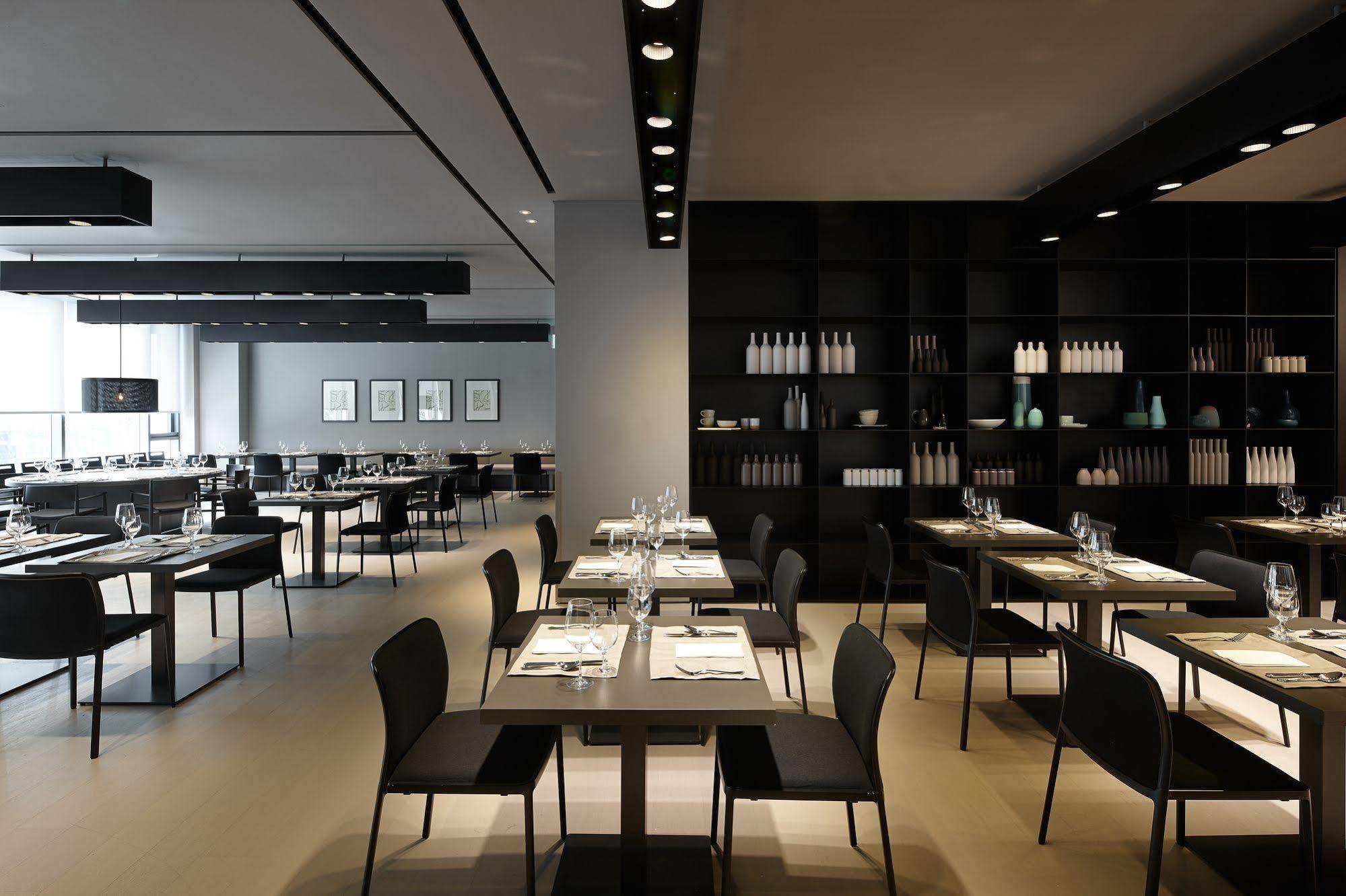 Shilla Seocho Gangnam Station 4*