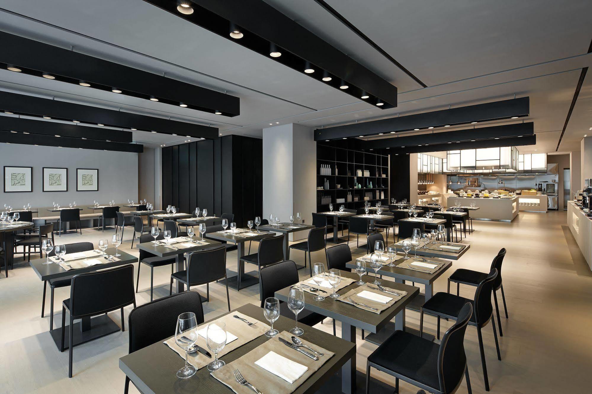 Hotel Shilla Seocho Gangnam Station 4*