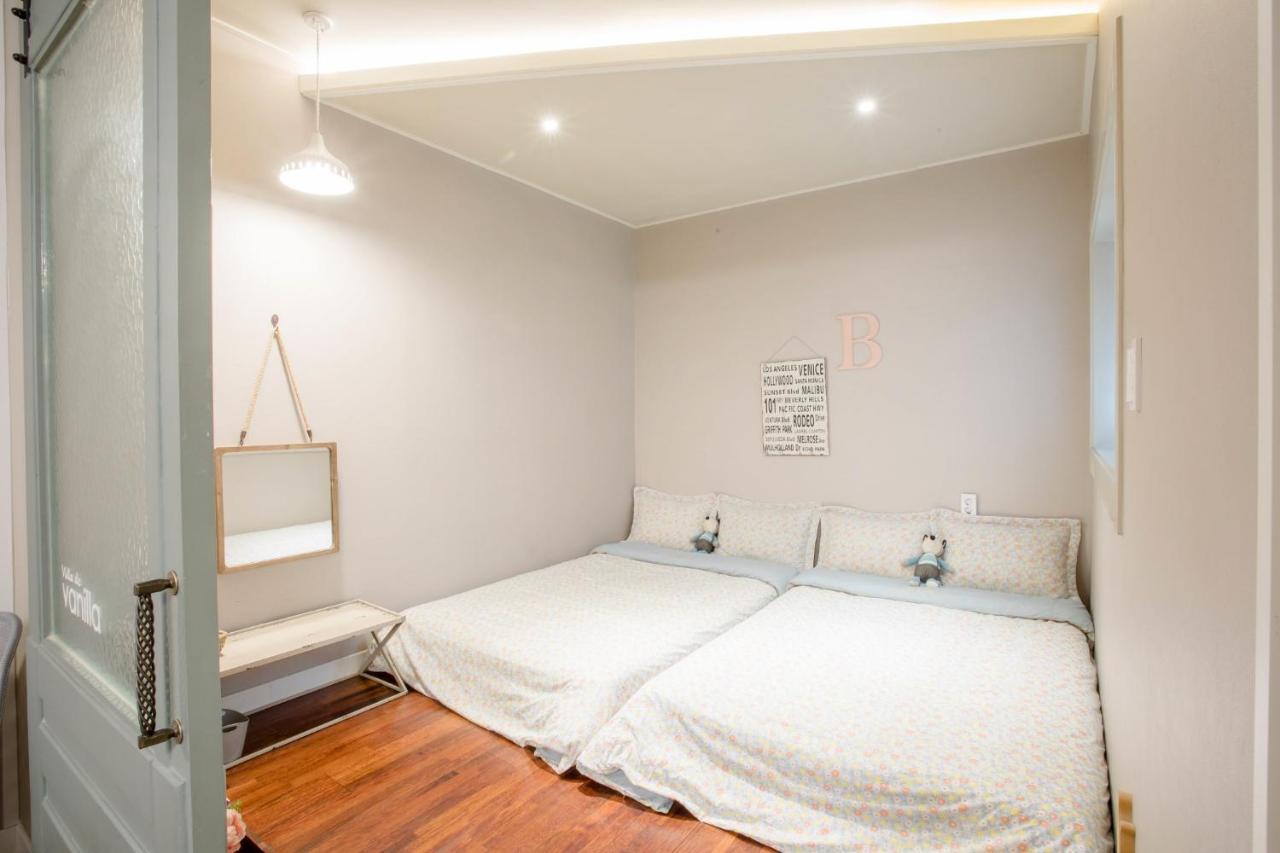 Vanilla 2 Dongdaemun Hostel *