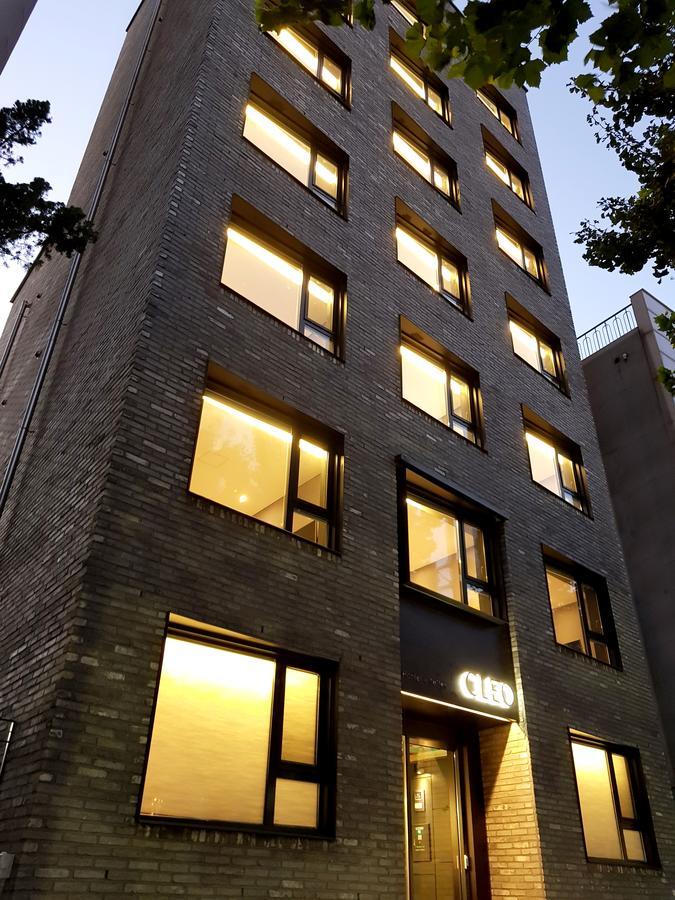 Cleo Hongdae Hostel *