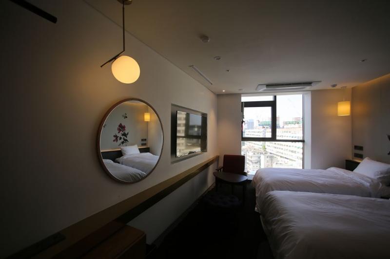 Stayrak Hotel