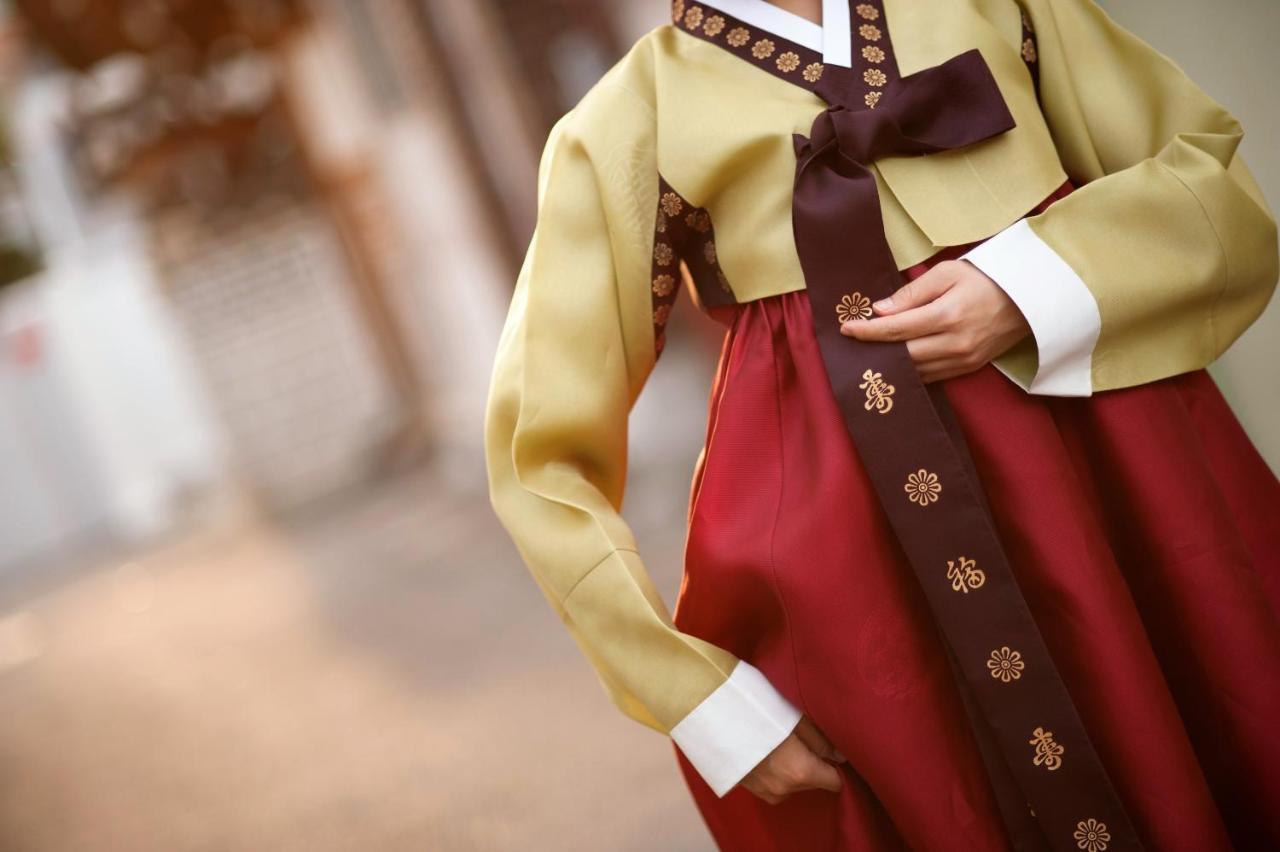 Cheong Yeon Jae Hanok 2*