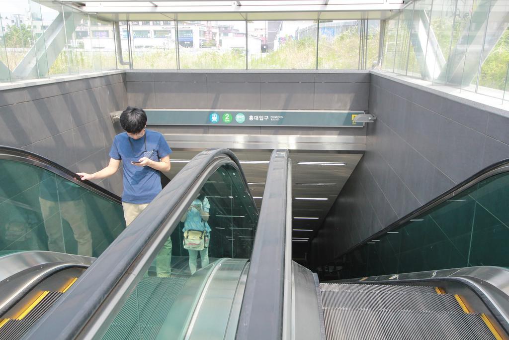 Cocoonstay Hongik Univ. Station Hostel Seoul