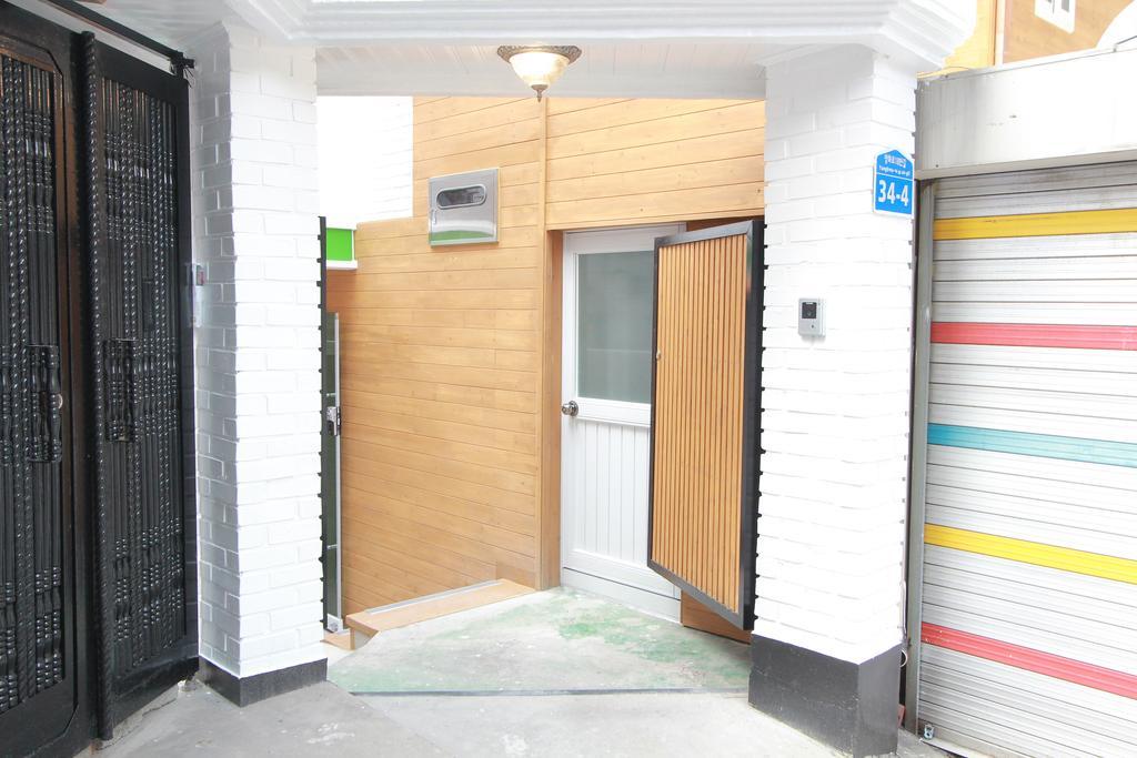 Cocoonstay Hongik Univ. Station Seoul