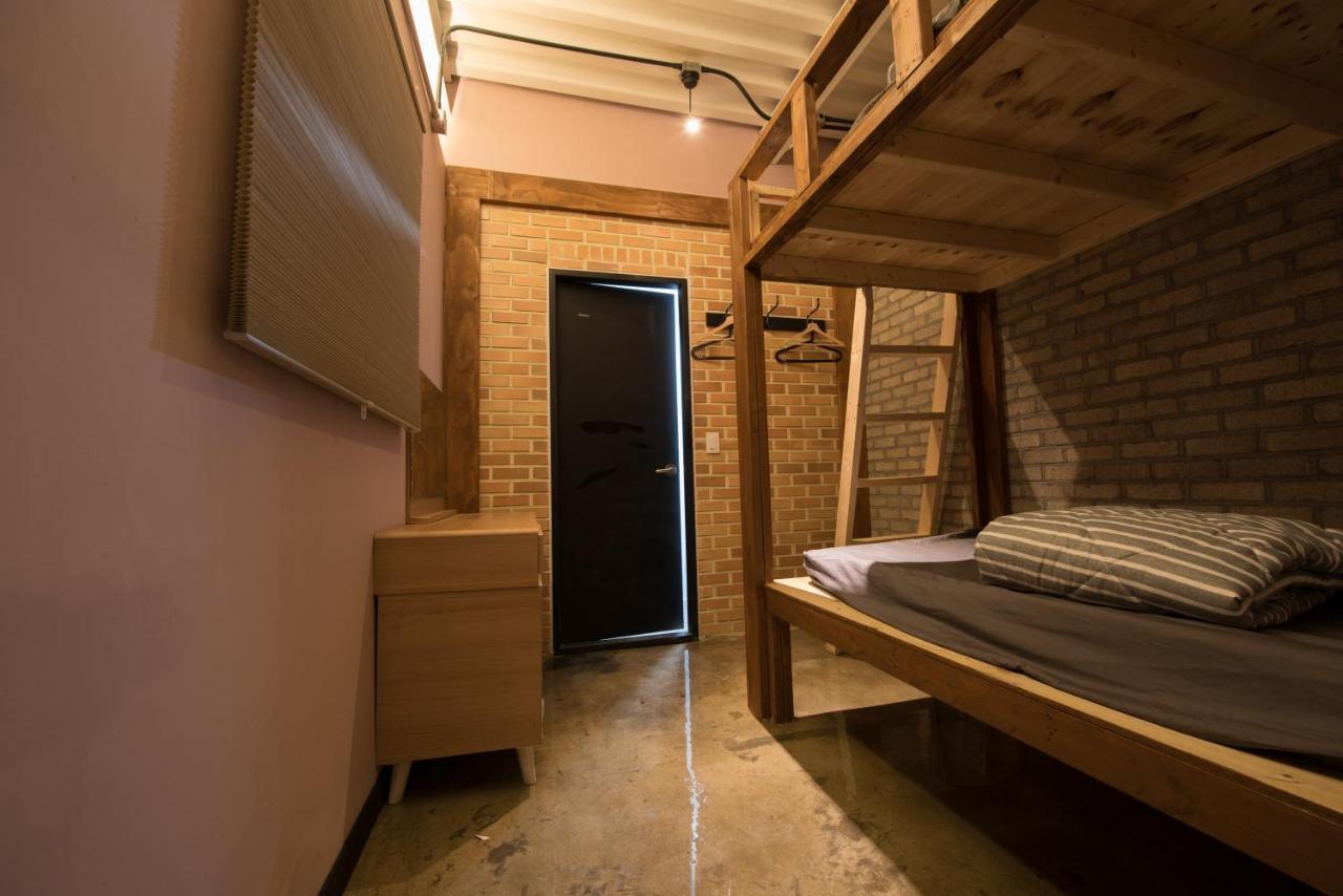 Hostel Inno & Pub Lounge Hongdae Seoul