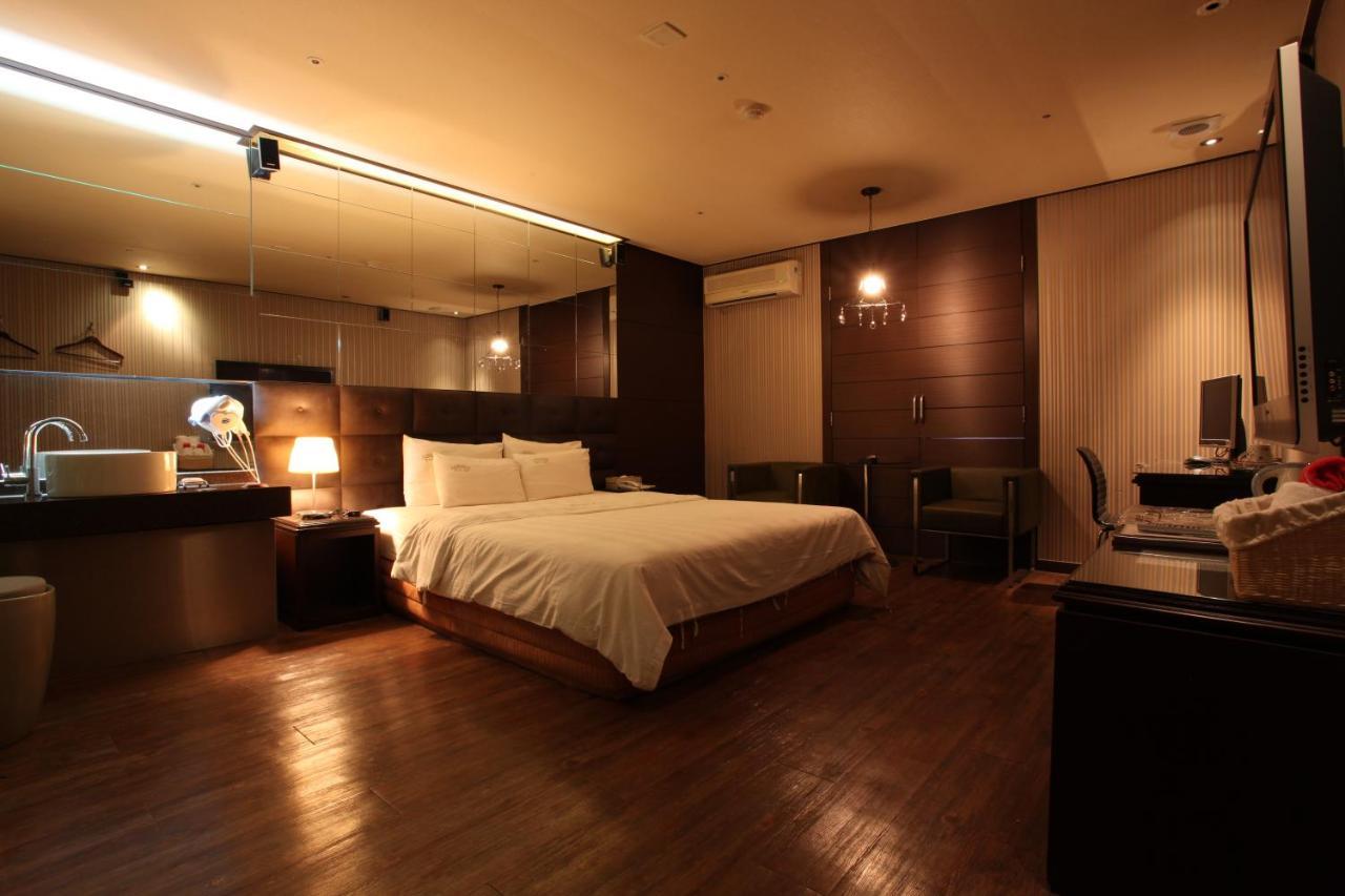 Lone Star Motel 2*