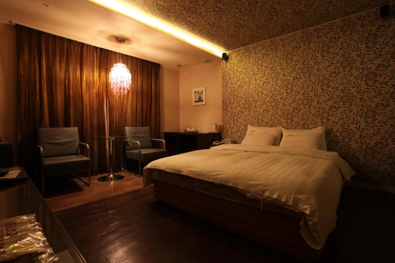 Lone Star Motel 2*