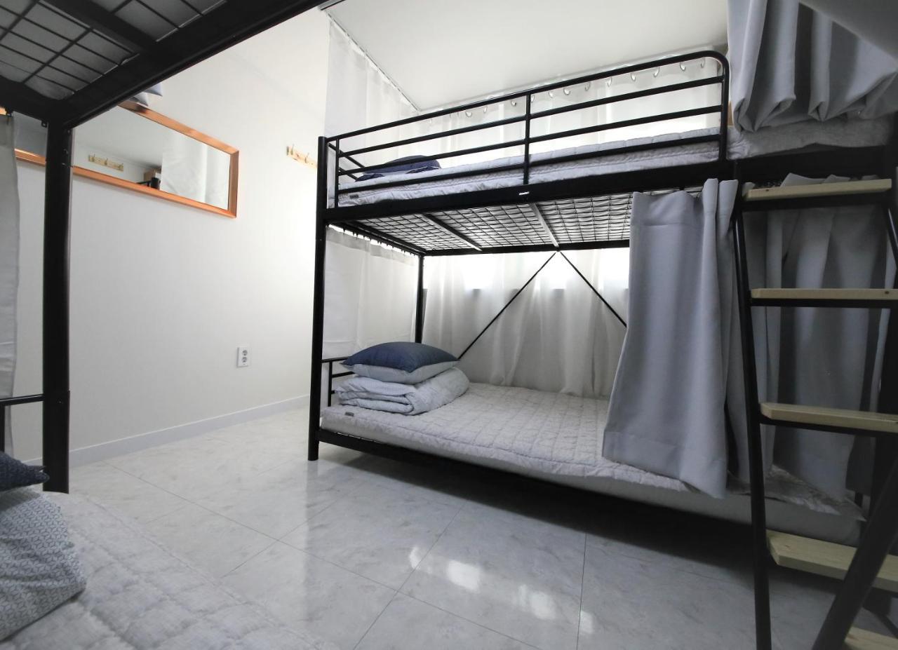 Bed & Breakfast Zibro H