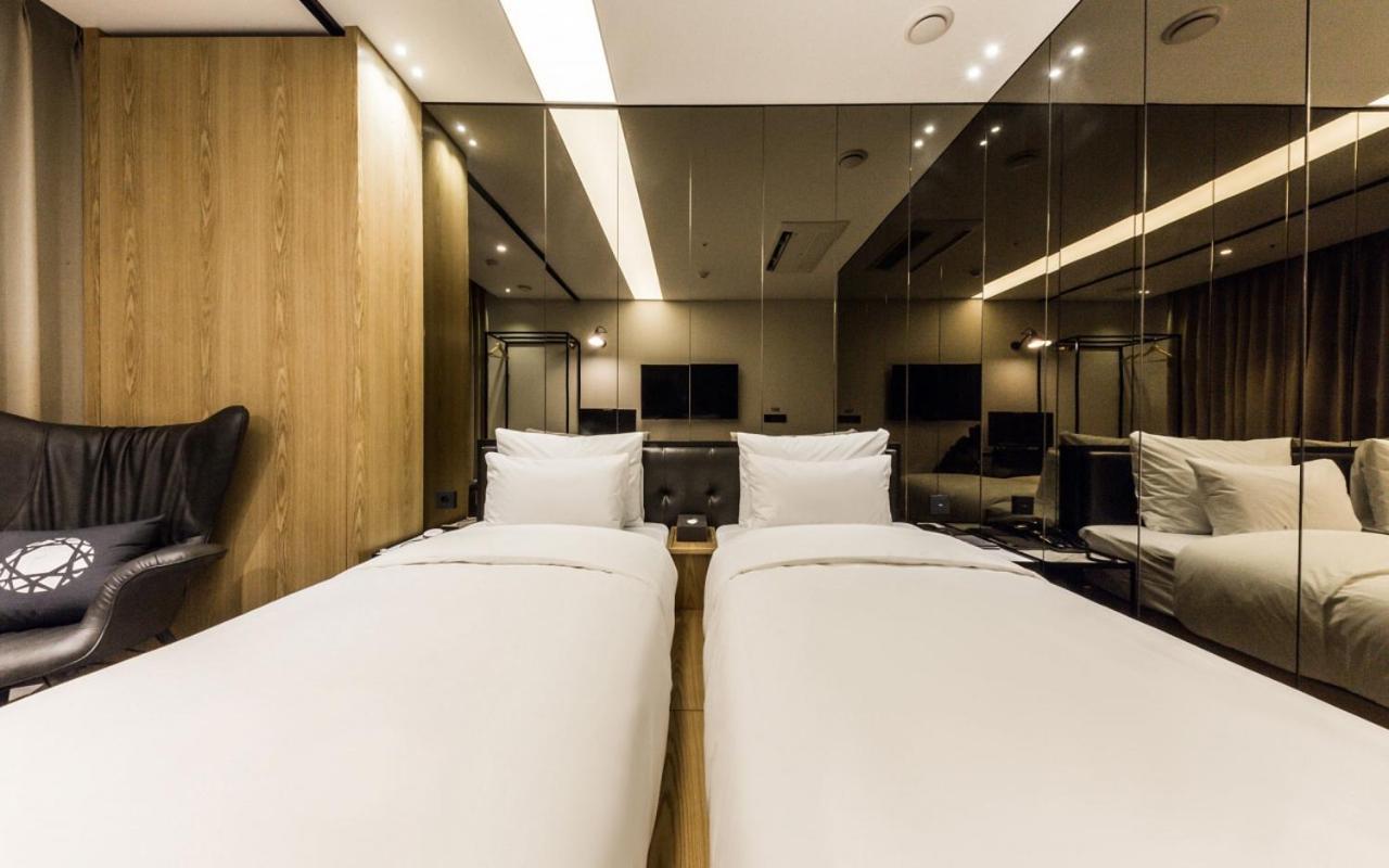 Cullinan Guro Motel