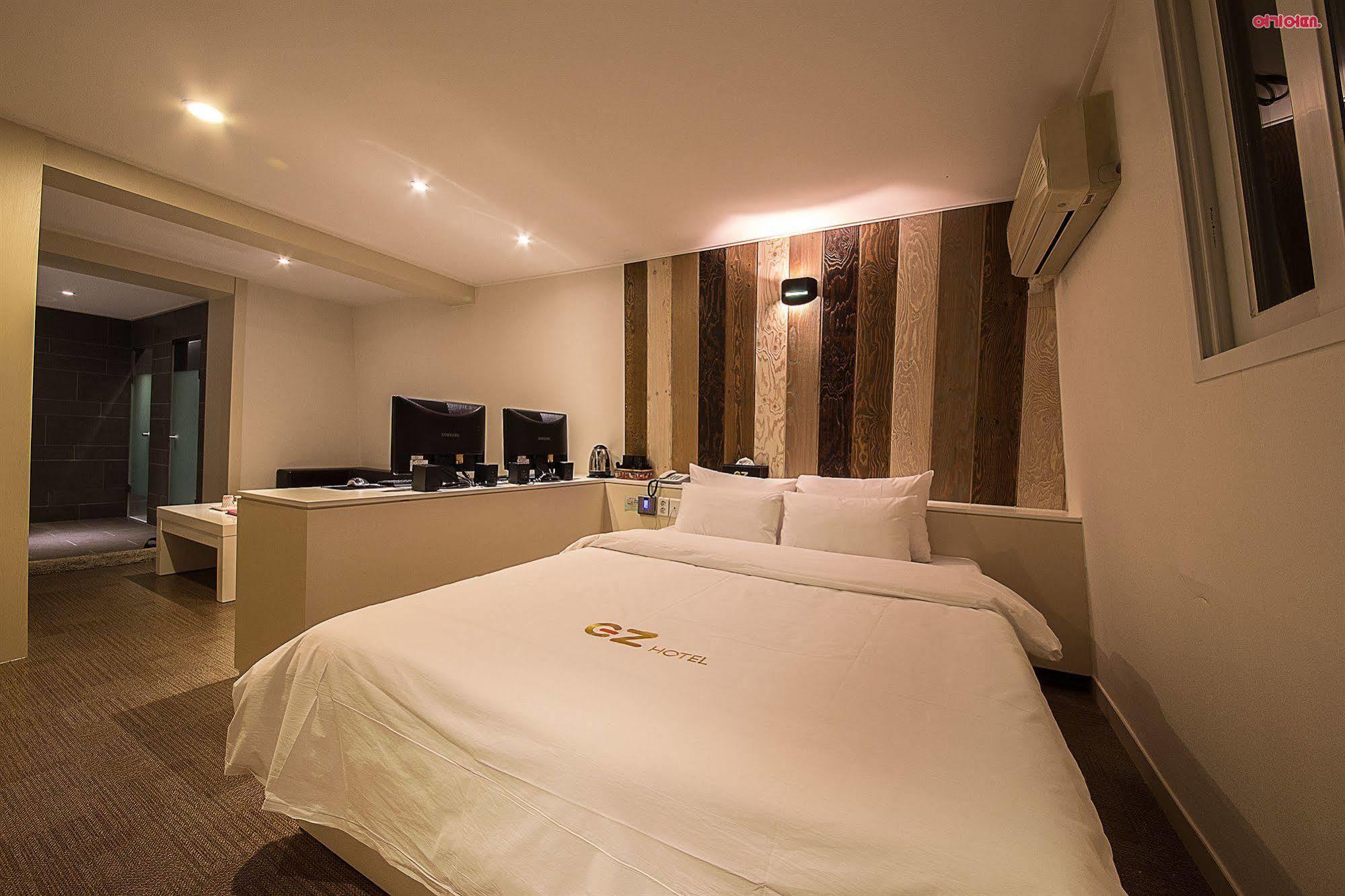 Motel Ez 2*