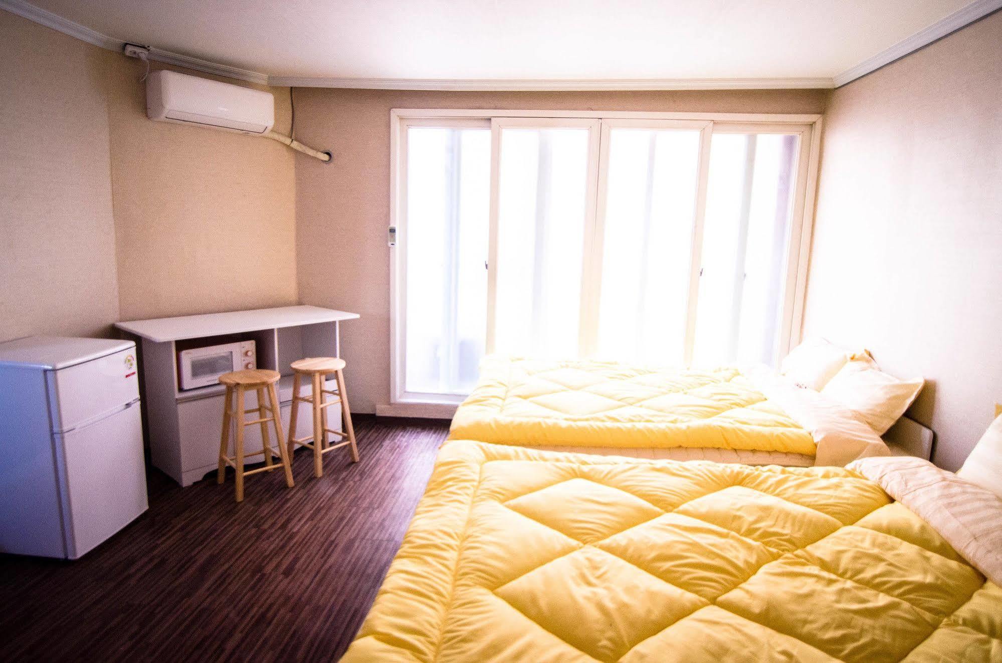 Hostel Yakorea Hongdae Seoul
