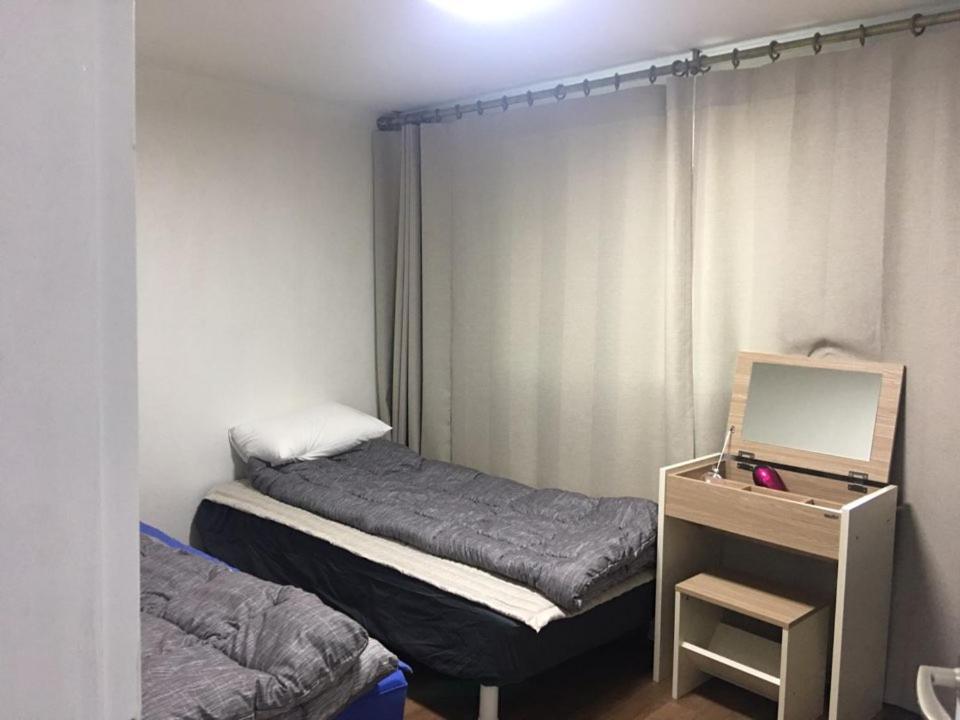 Guest house Nana House 2*