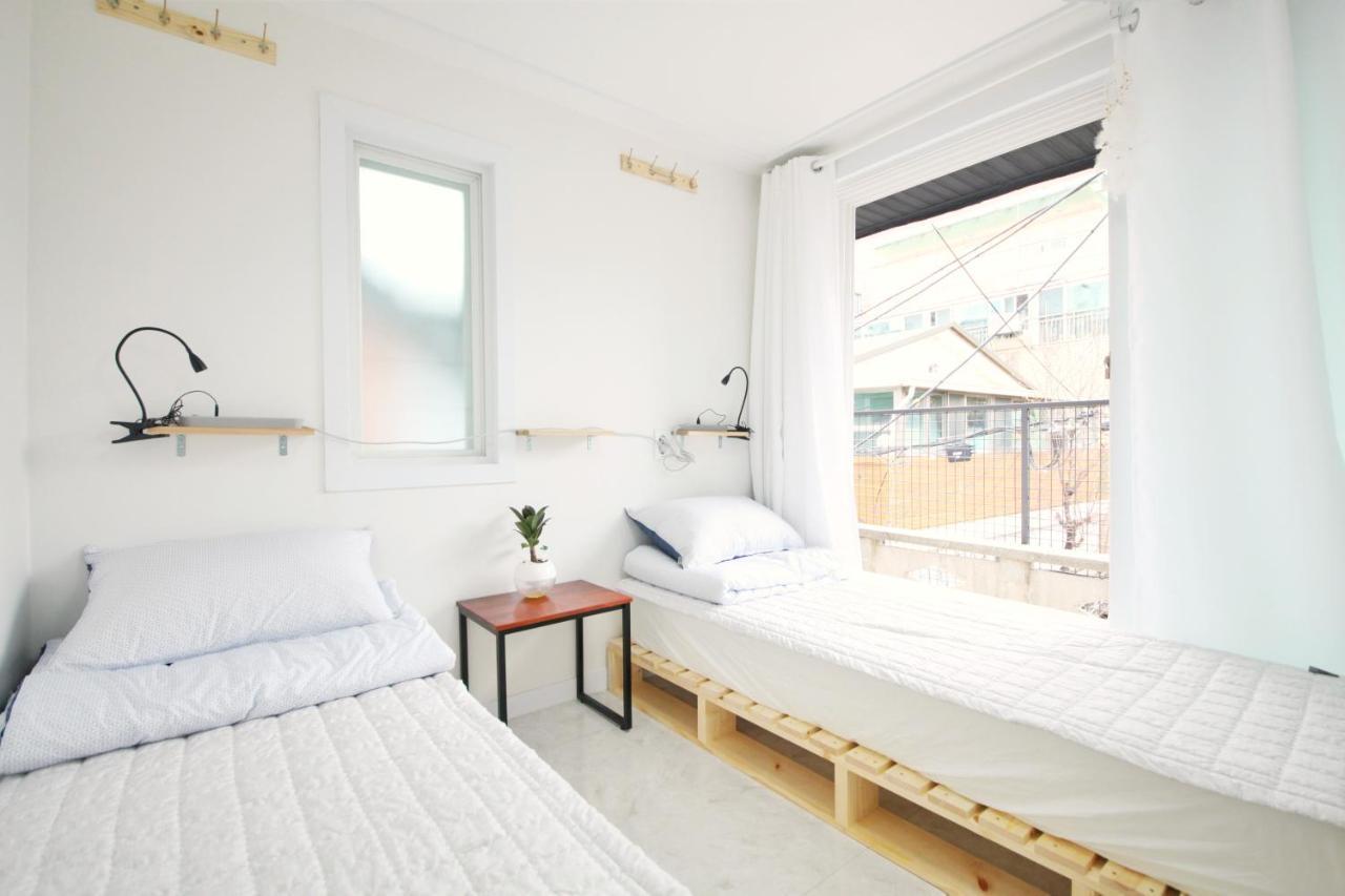 Zibro H Bed & Breakfast