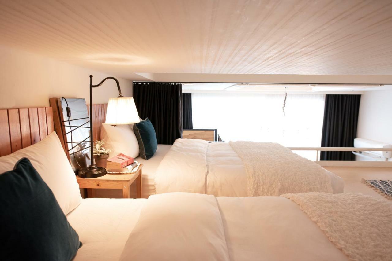 Yolo House In Hongdae Seoul