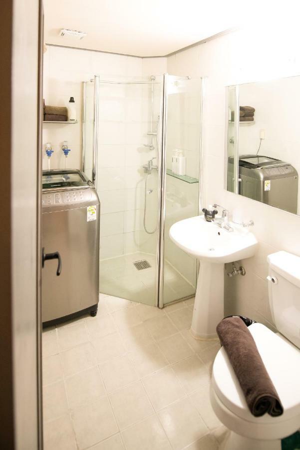 Yolo House In Hongdae Apartment Seoul