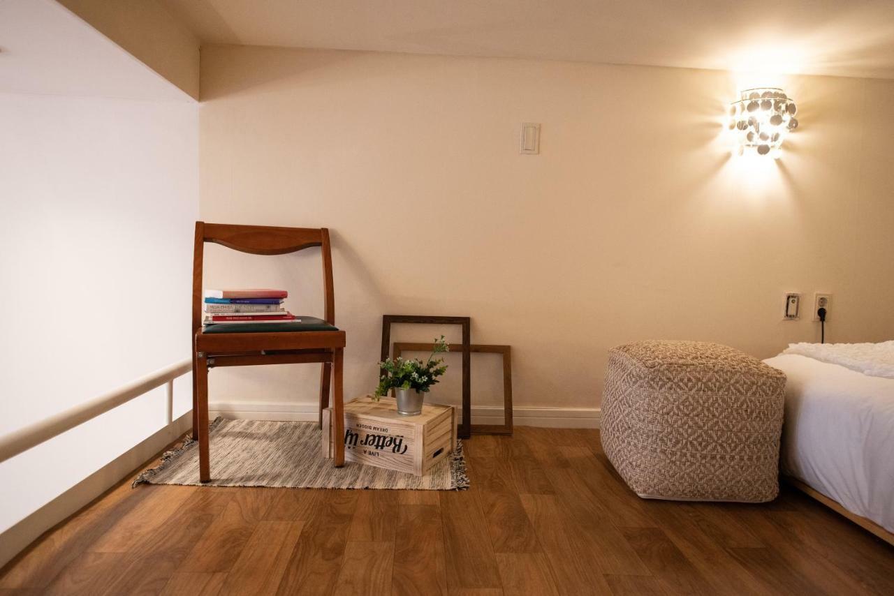 Apartment Yolo House In Hongdae *