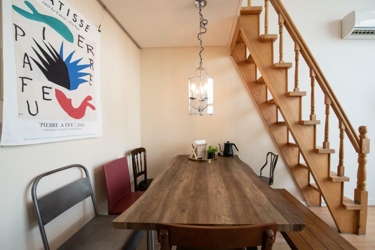 Yolo House In Hongdae *