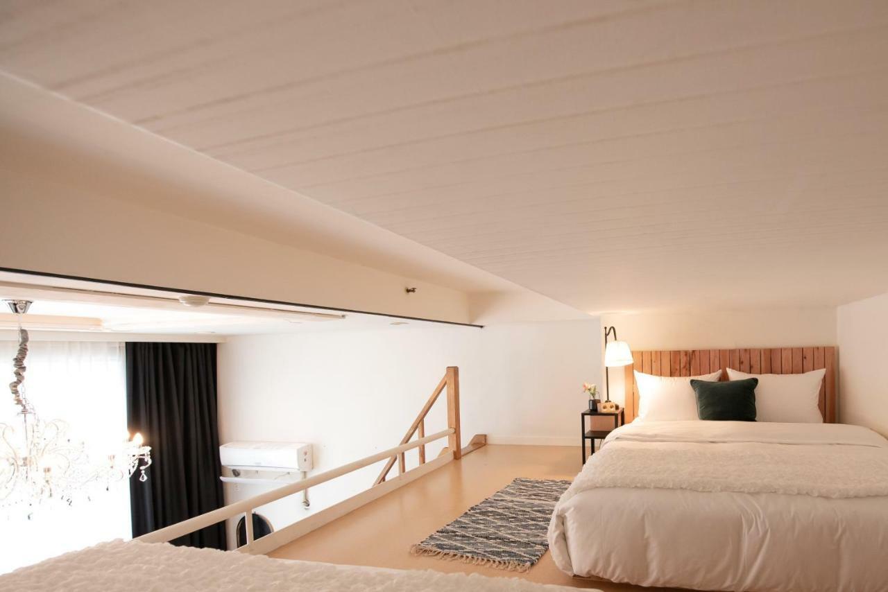 Yolo House In Hongdae Apartment