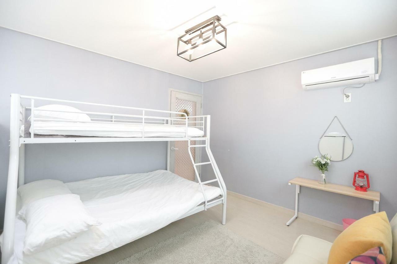 Lovely House Hongdae *