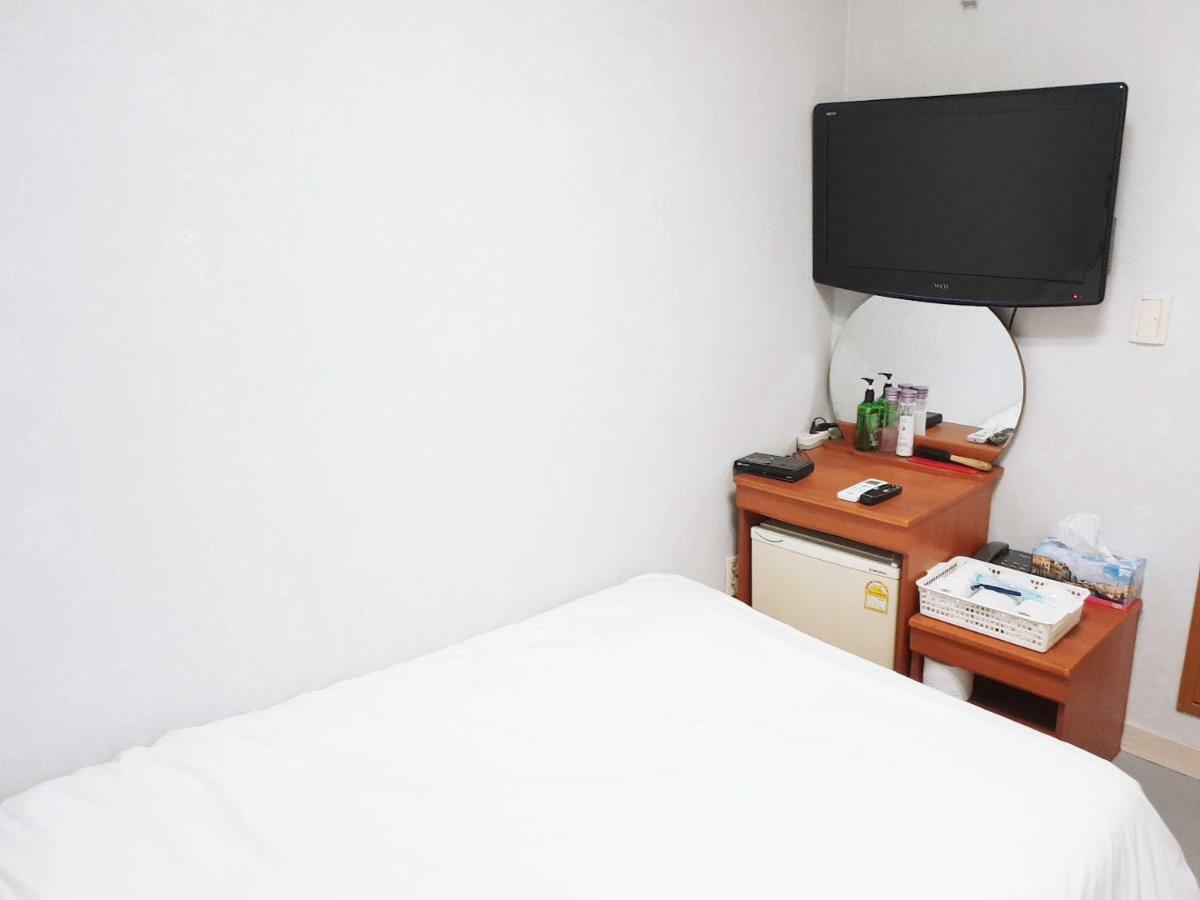Motel Dragon 2*