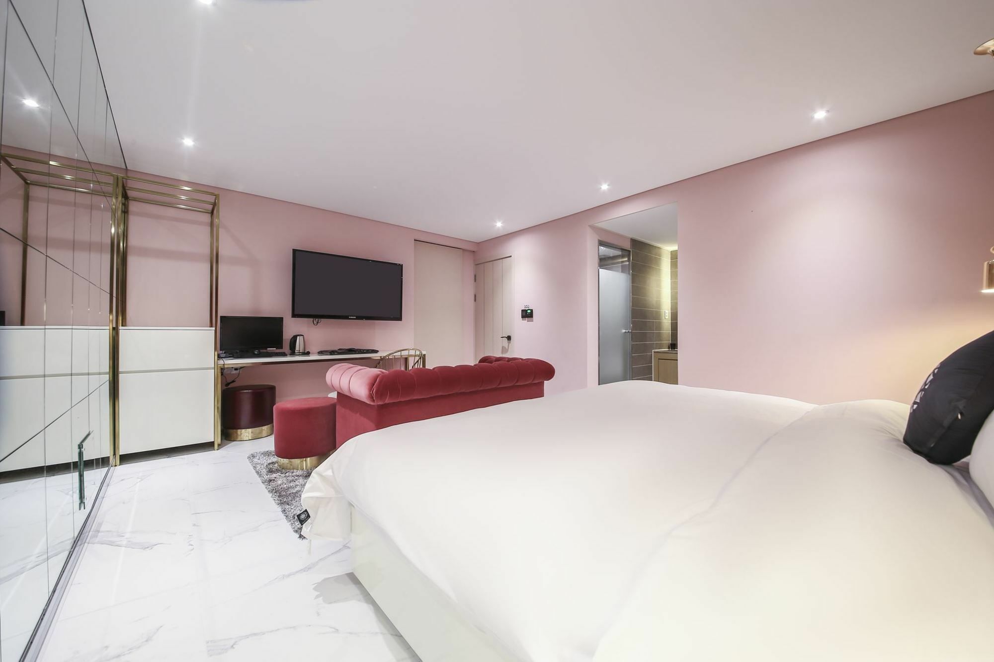 Cullinan Seocho 3*