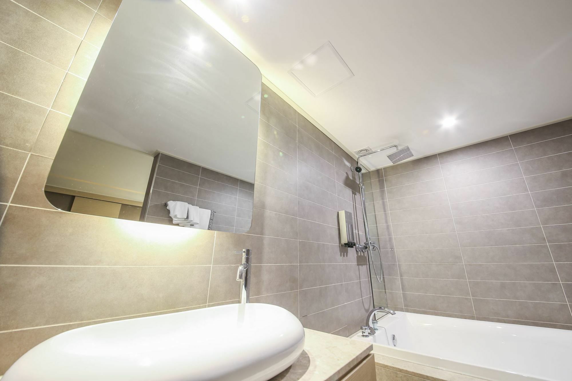 Hotel Cullinan Seocho 3*
