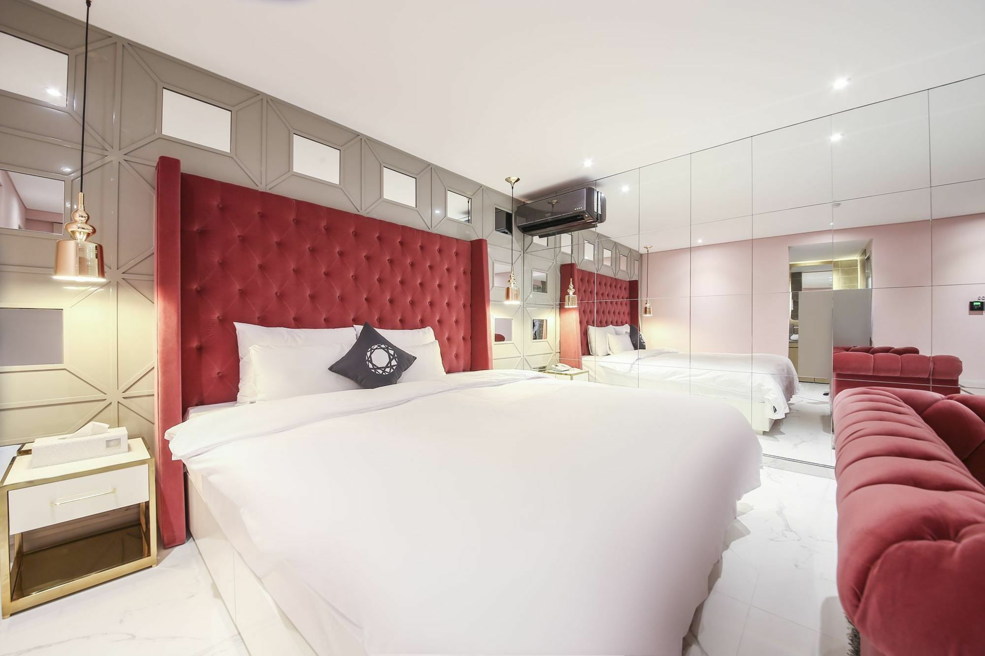 Cullinan Seocho 3*