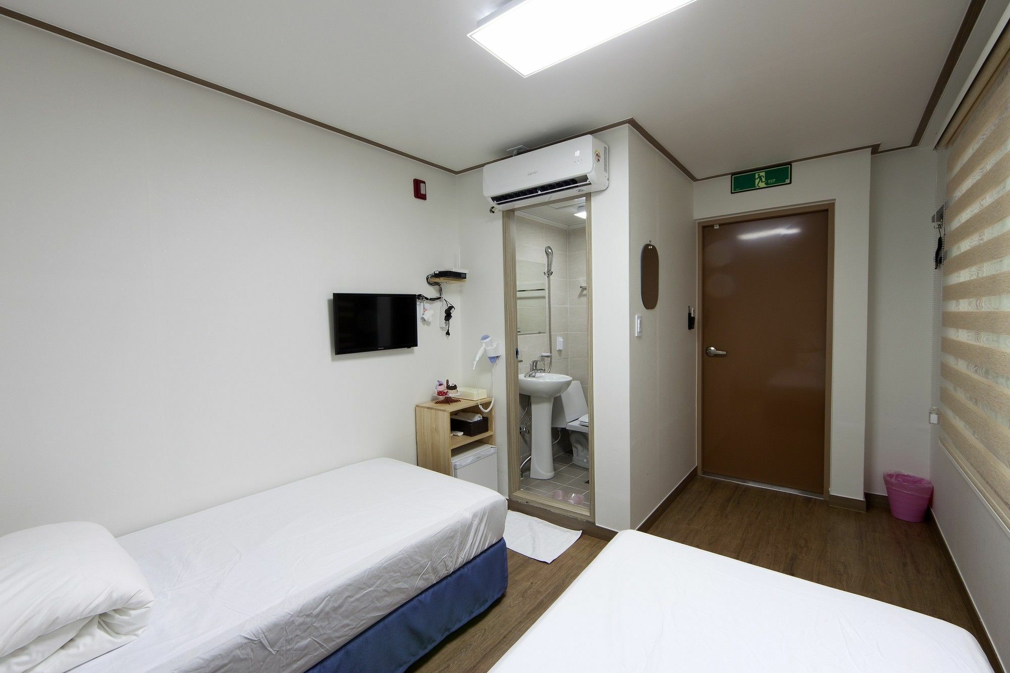 Guest house Charim