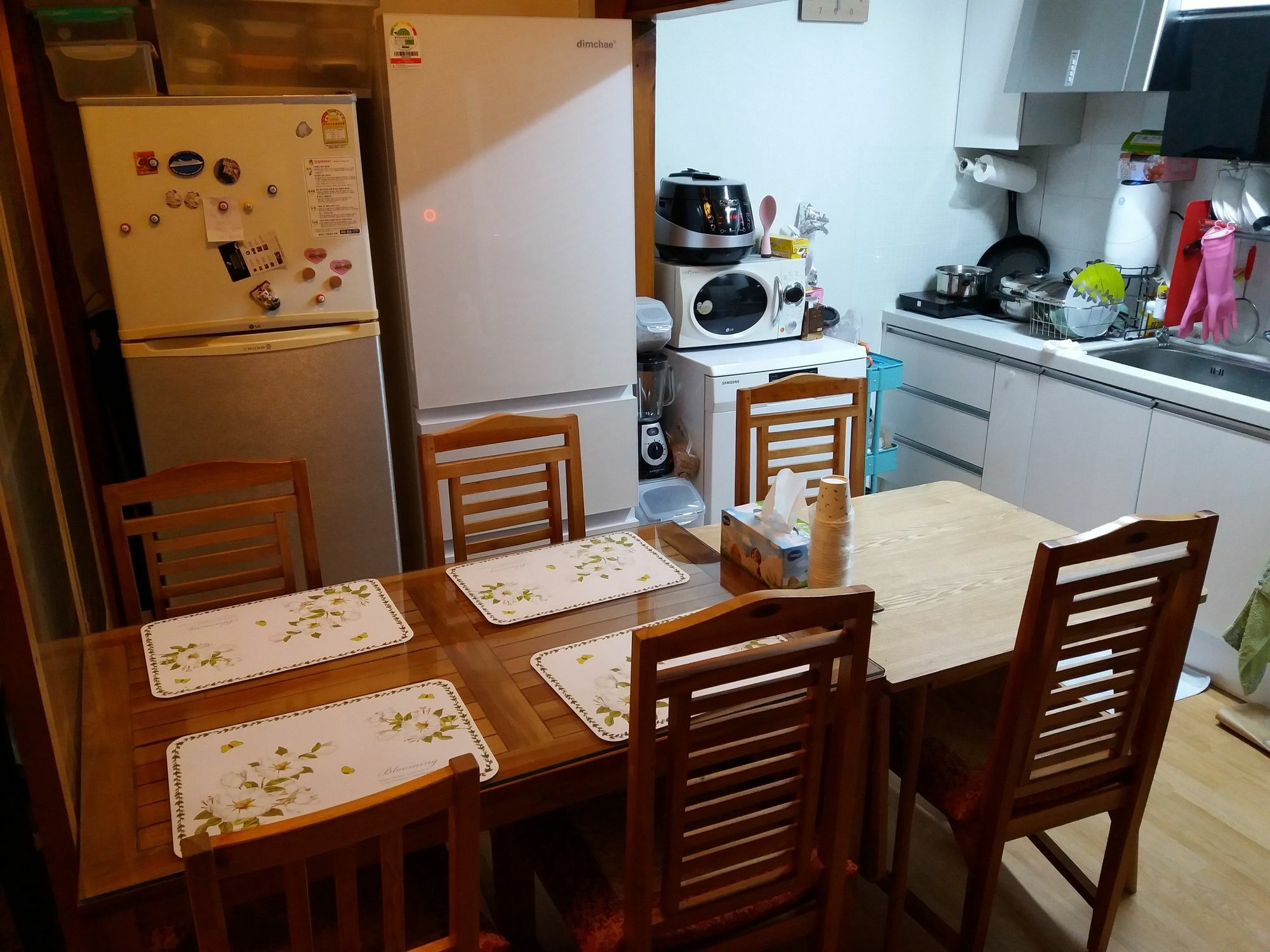 Bukchon Hotel 2*