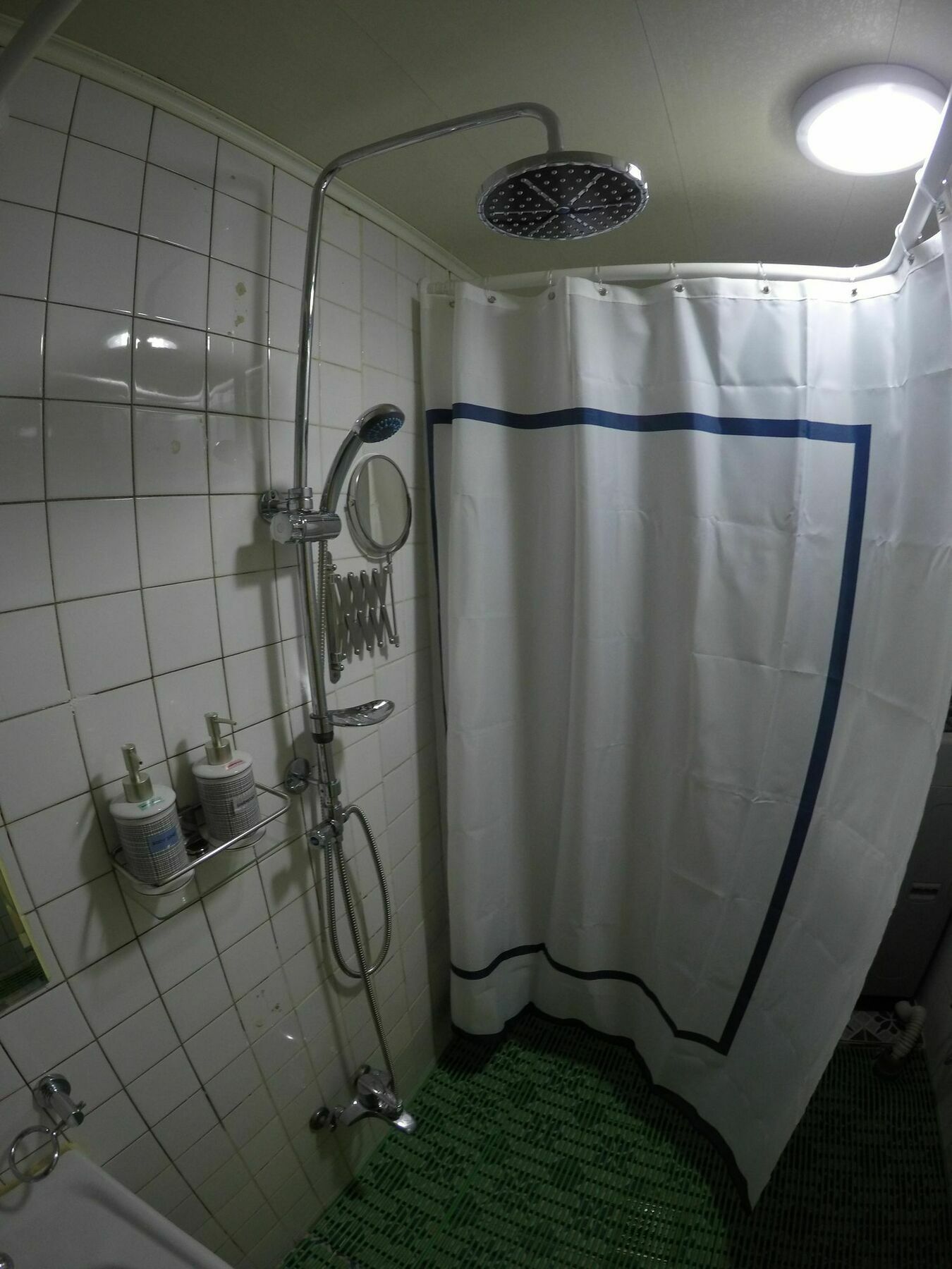 Sam House Hotel 2*