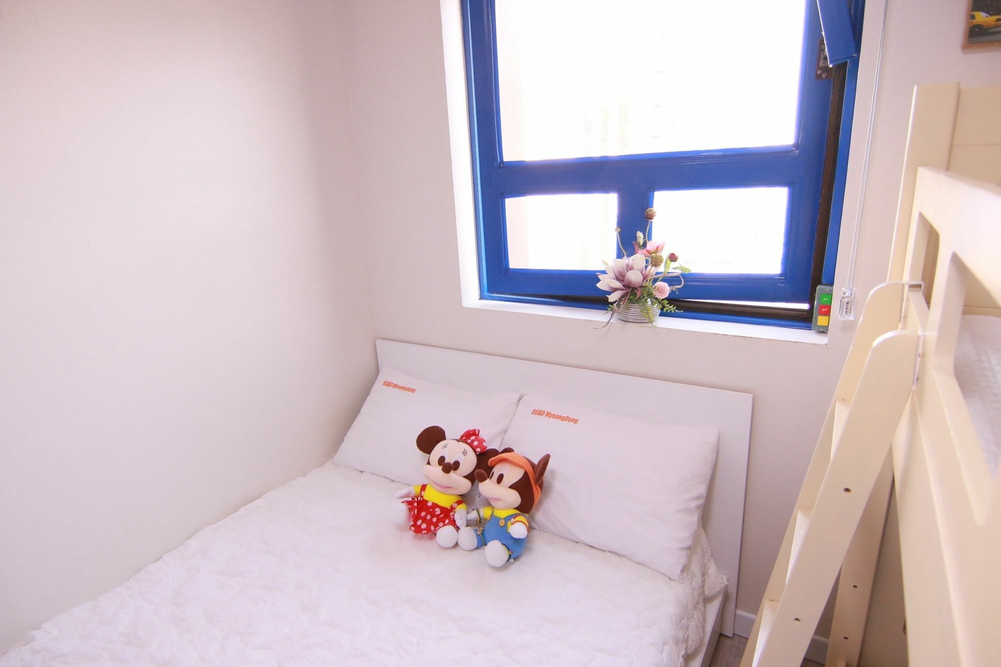 Road Myeongdong Guest house 2*