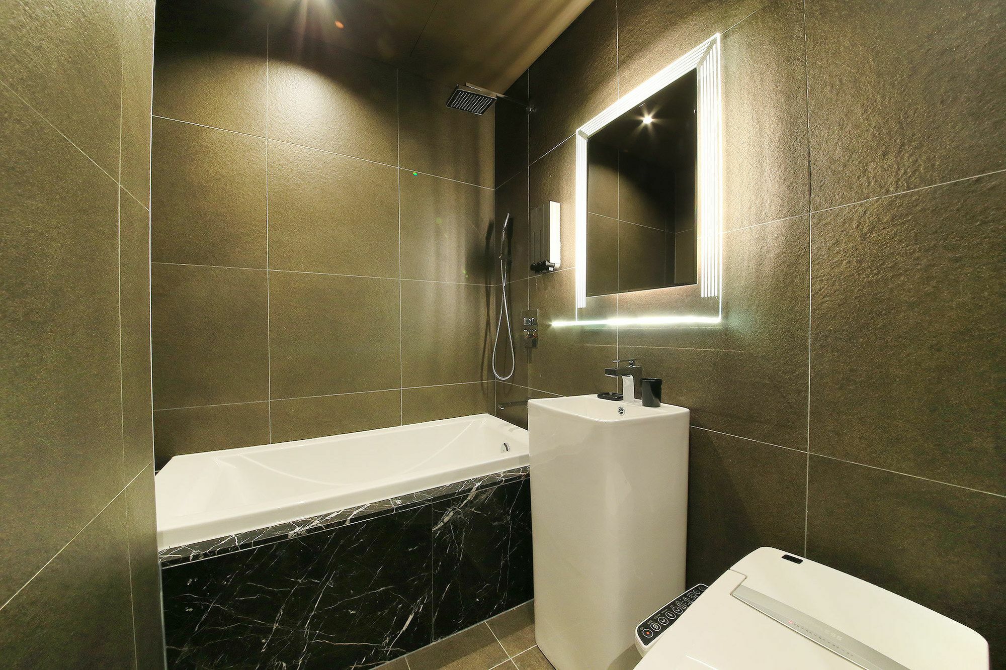 Hotel Cullinan 2 Geondae
