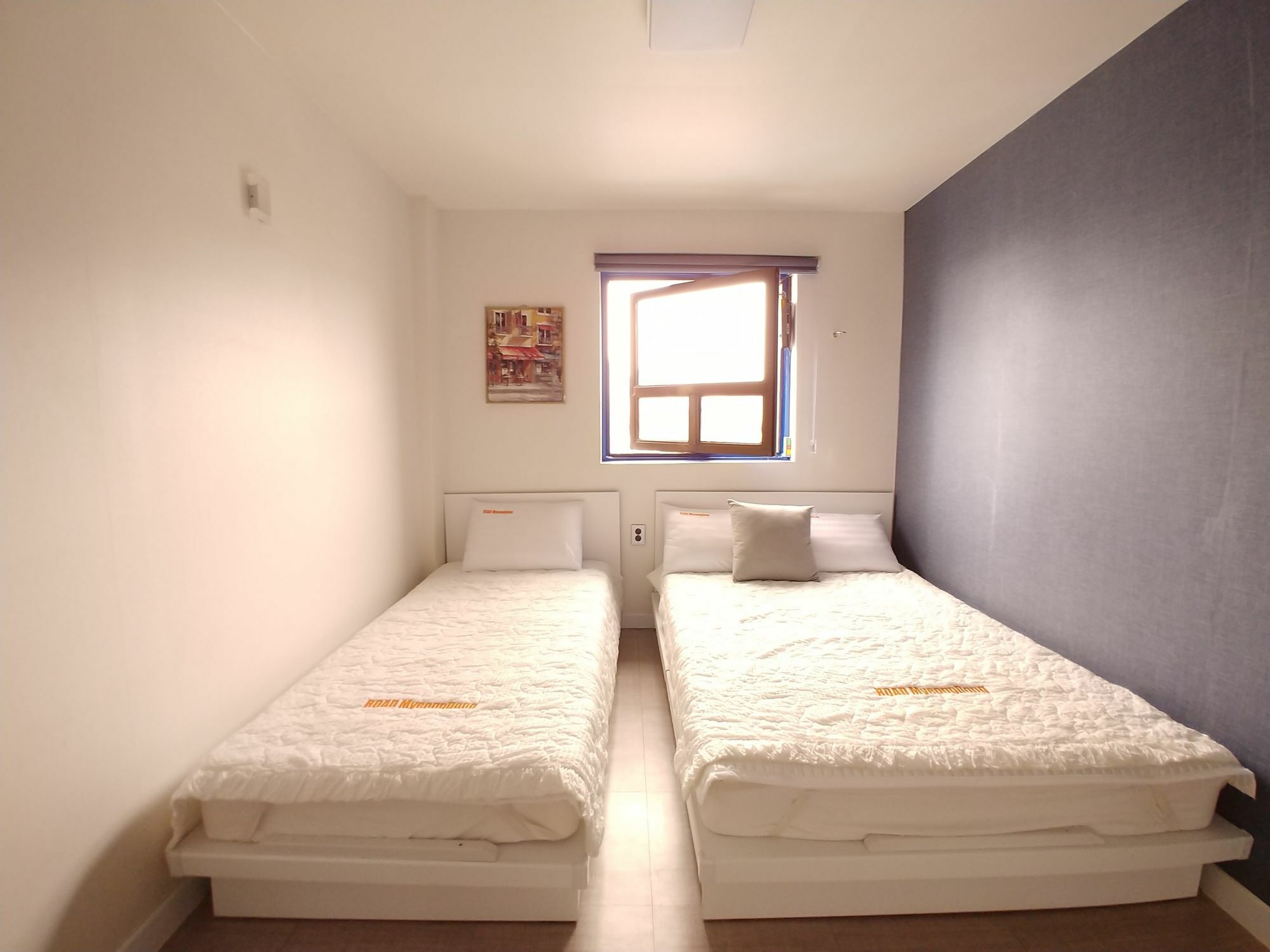 Road Myeongdong Guest house Seoul