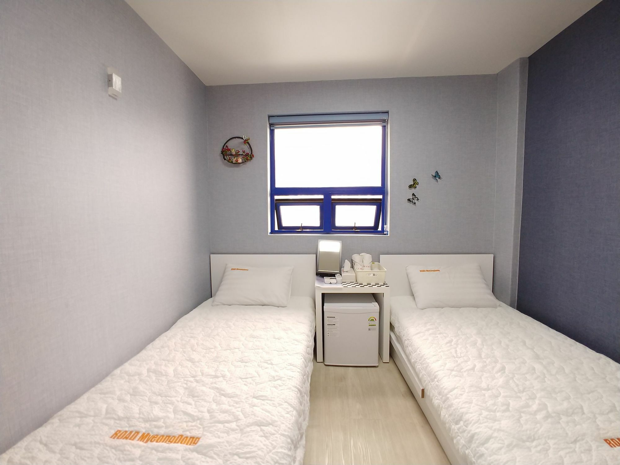 Guest house Road Myeongdong 2*