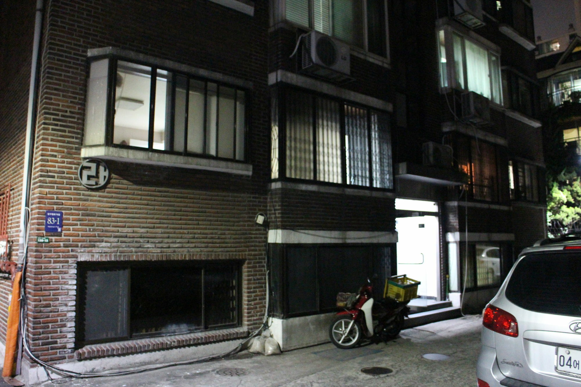 Hotel Artist 77 House 2*