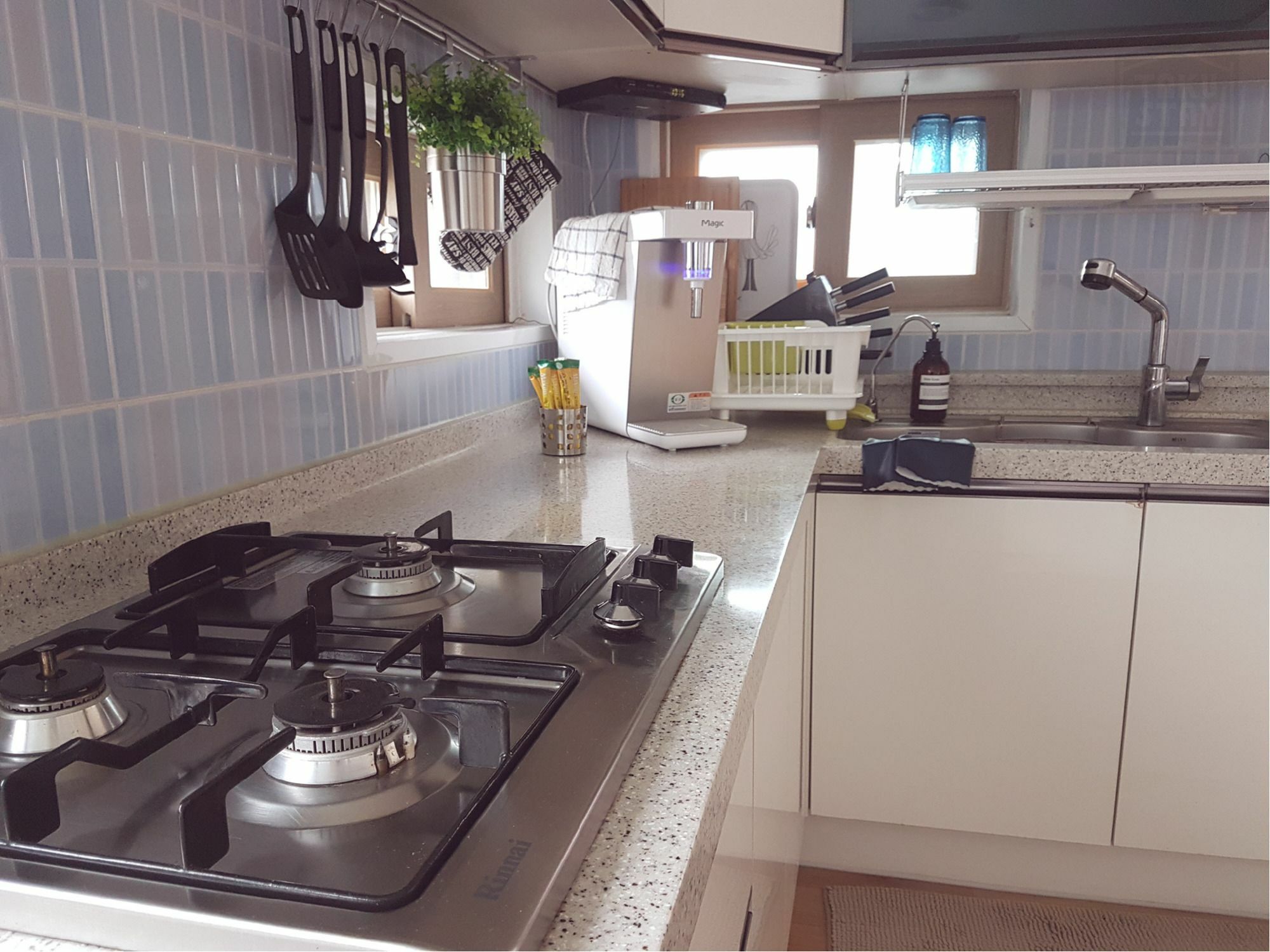 Takustay Sinchon Hotel