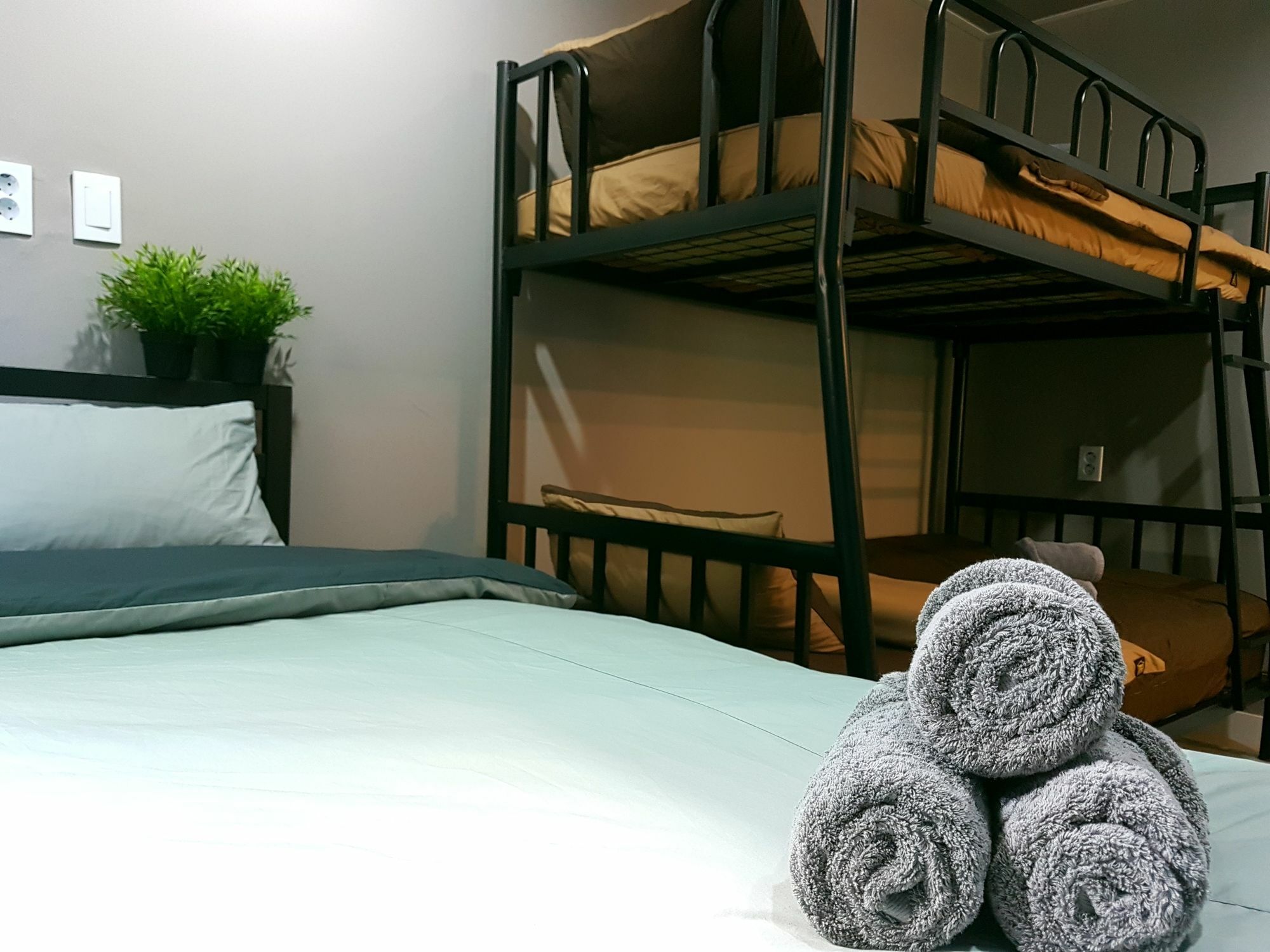 Takustay Sinchon Hotel Seoul