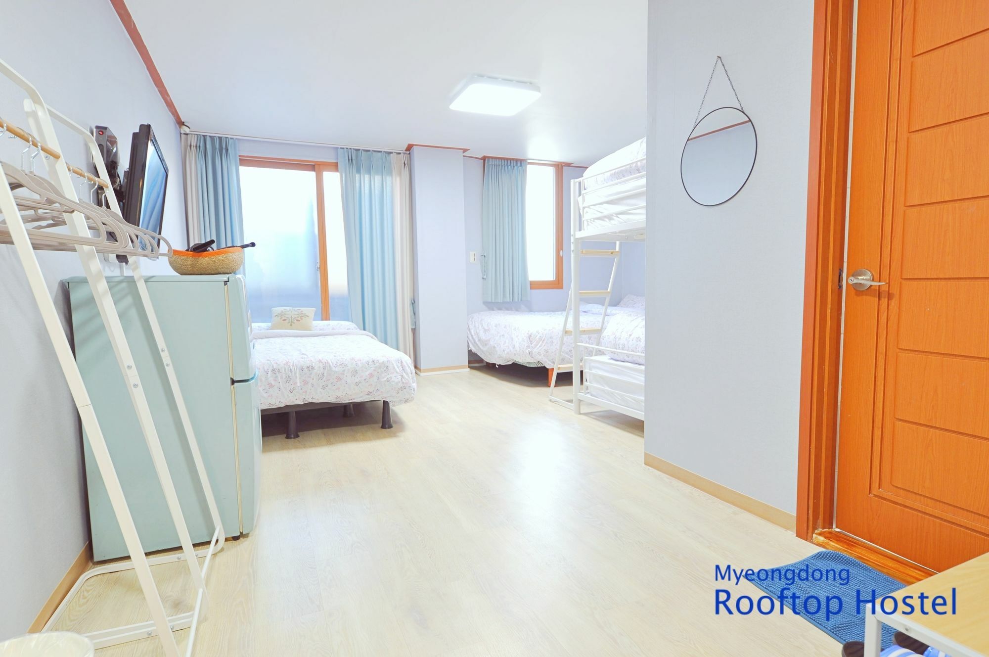 Myeongdong Rooftop Hostel Seoul
