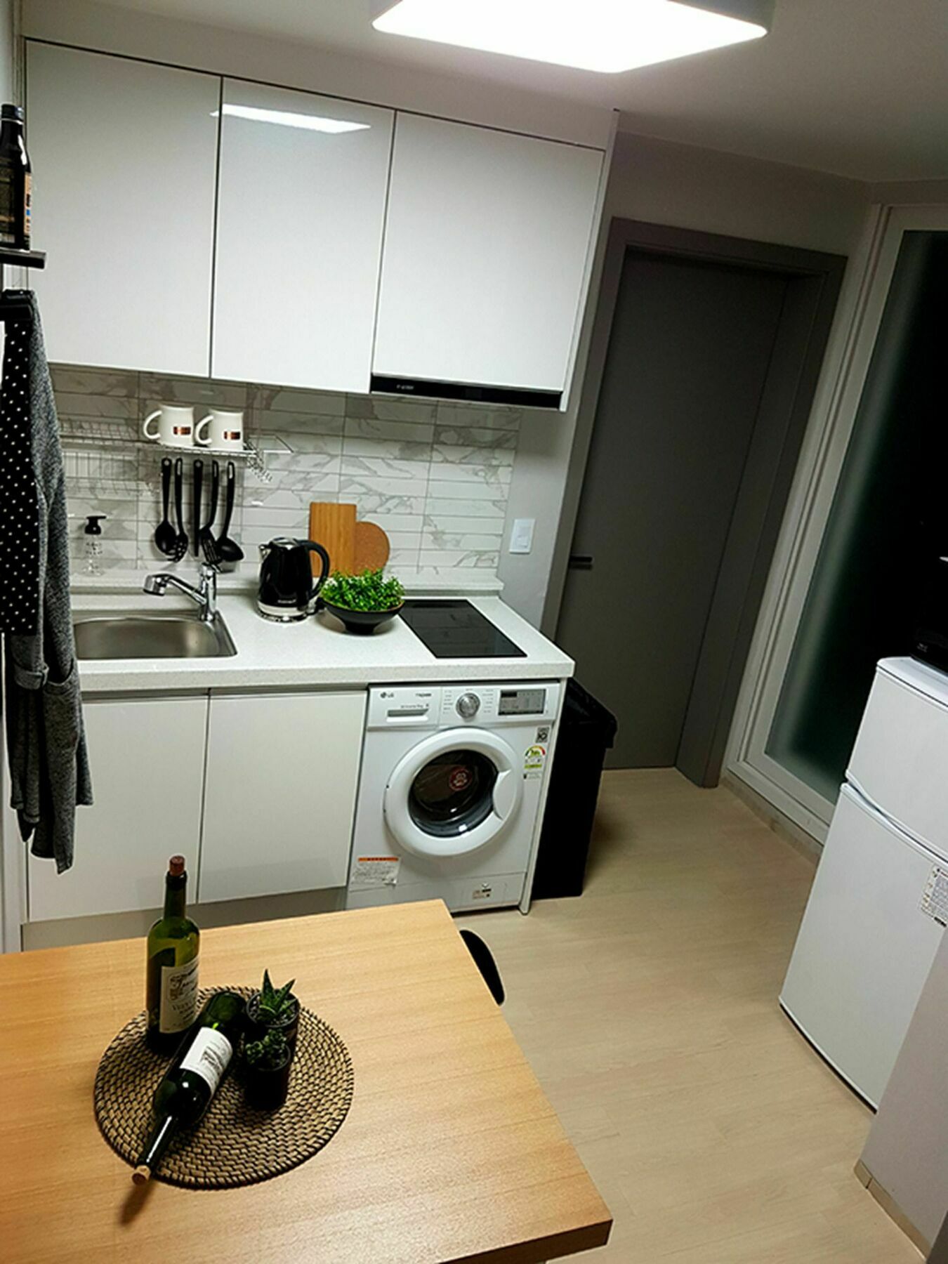 Takustay Sinchon Hotel 2*