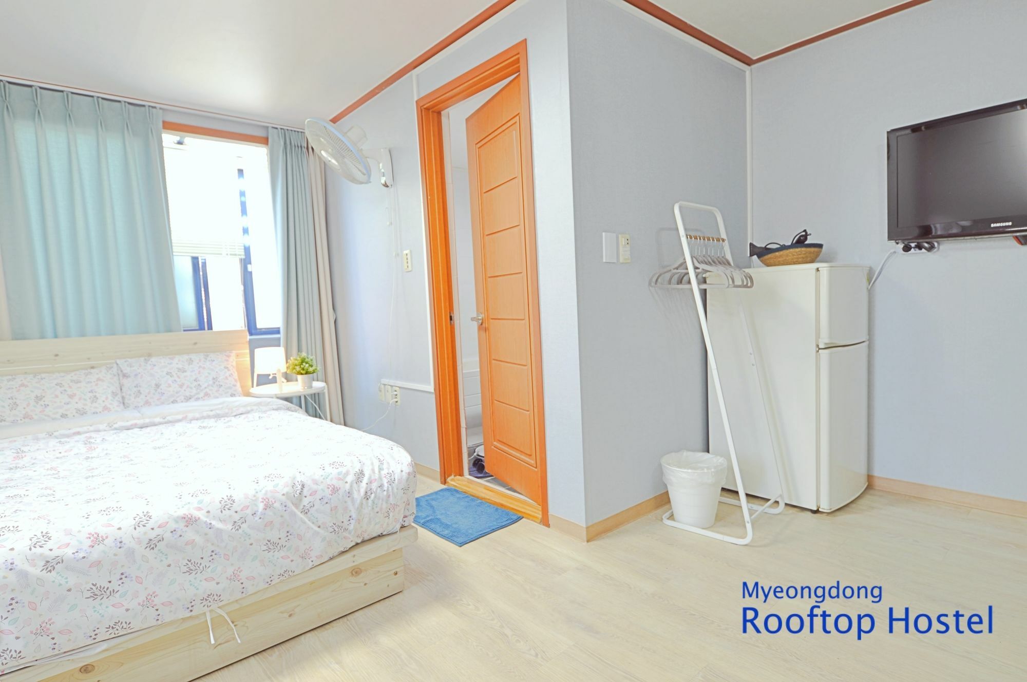 Myeongdong Rooftop Hostel Seoul