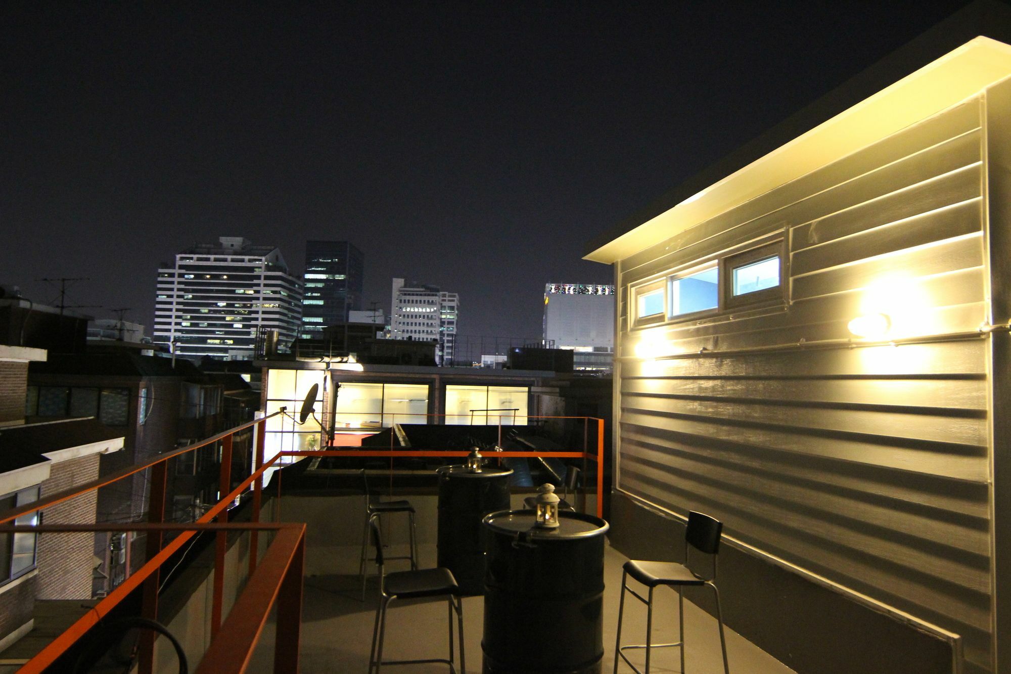 Bunk Hongdae Guest house 2*
