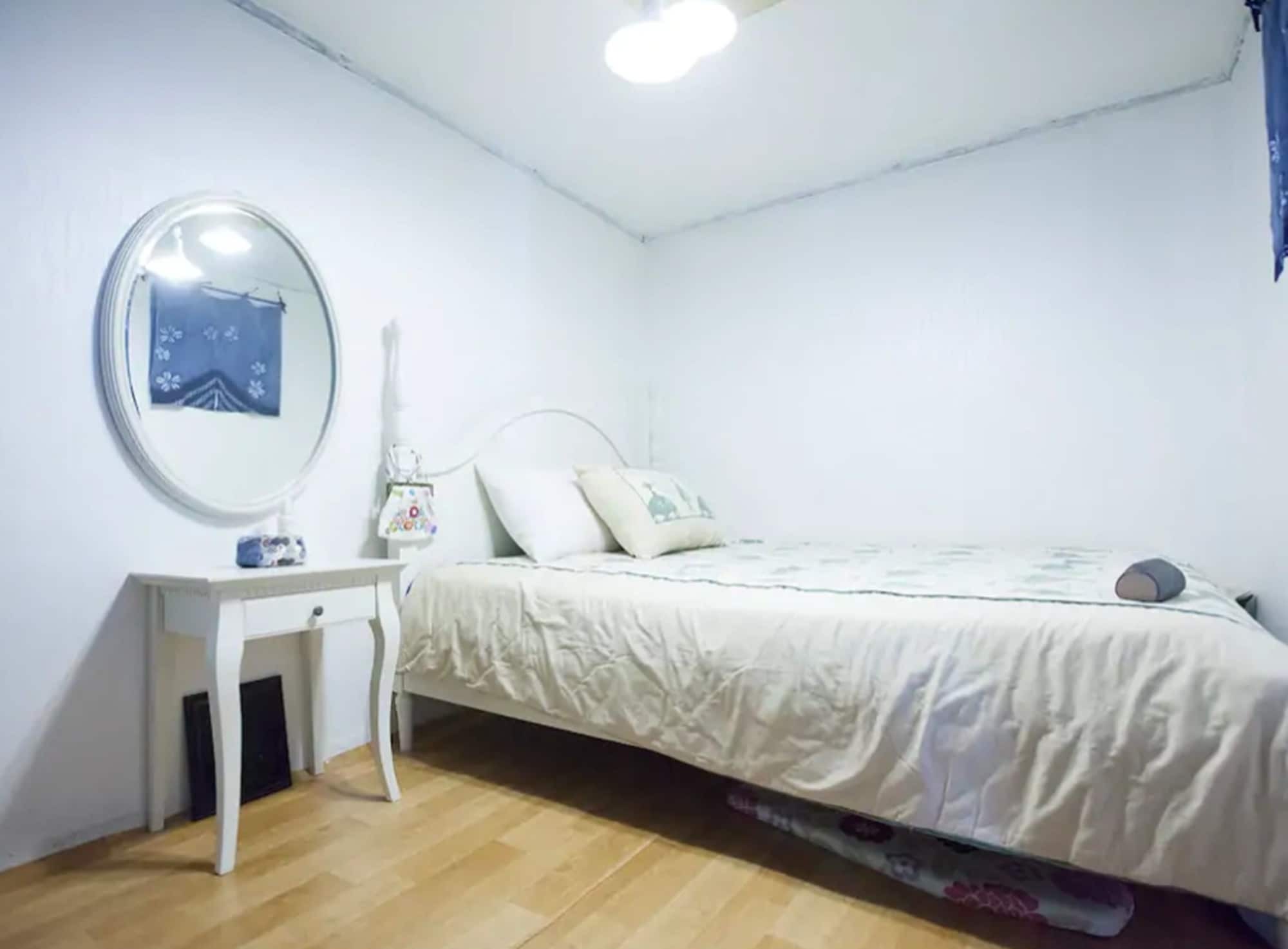Janice's Traditional House Seul