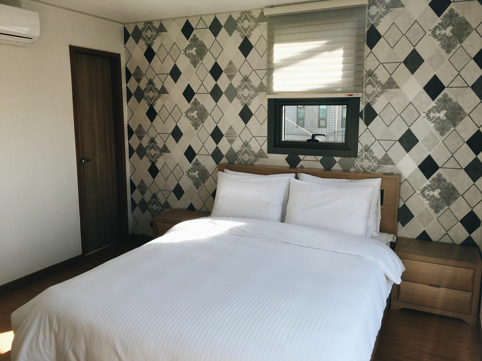 Crown 88 Seoul