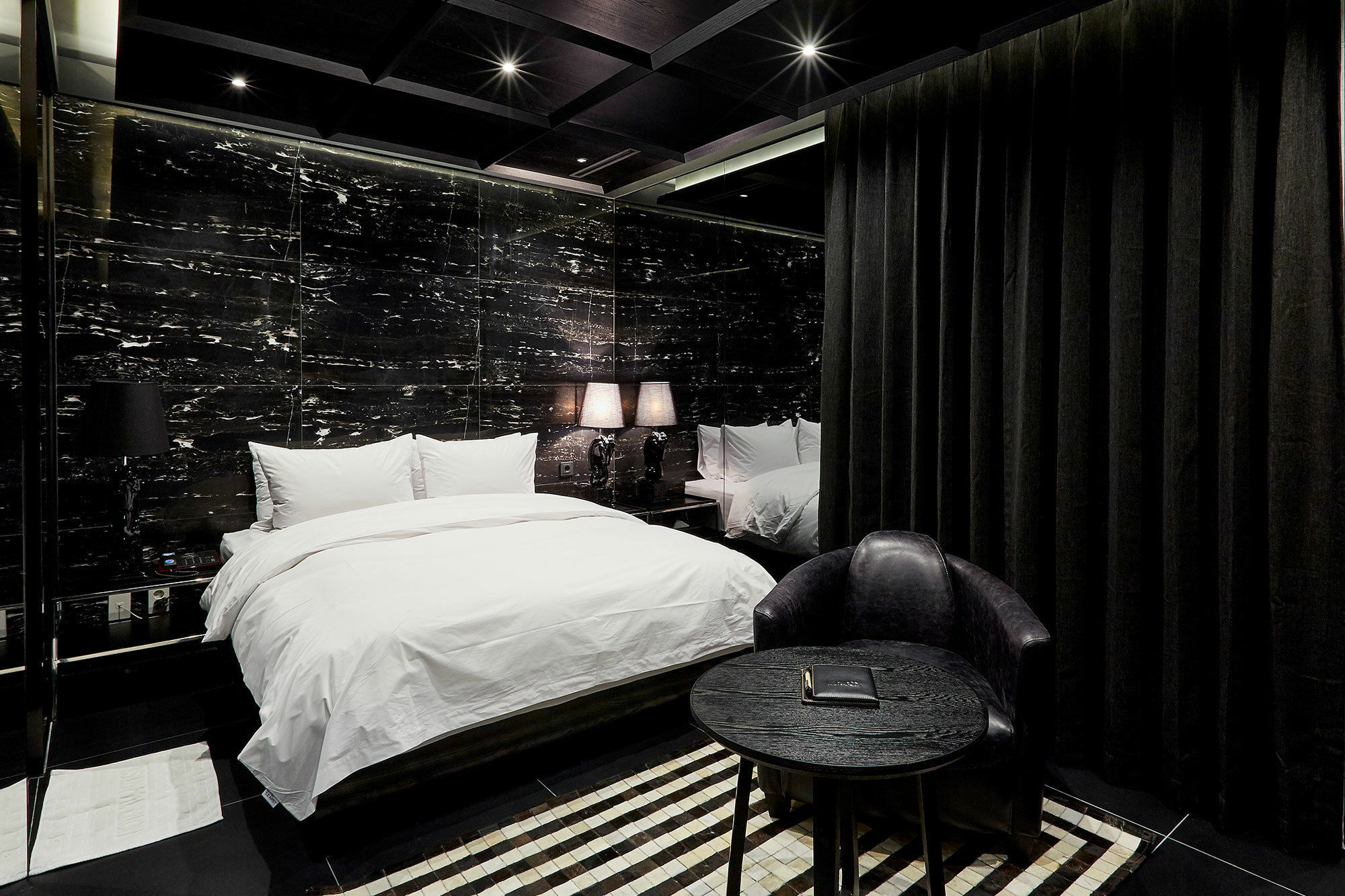 Hotel The Artist Yeoksam Motel