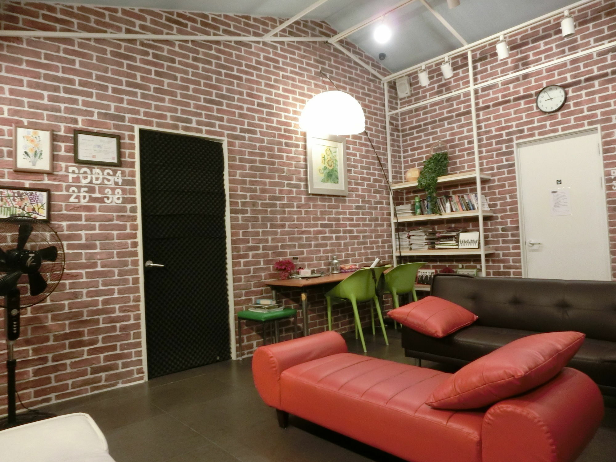 Guest house Kpopstay 2*