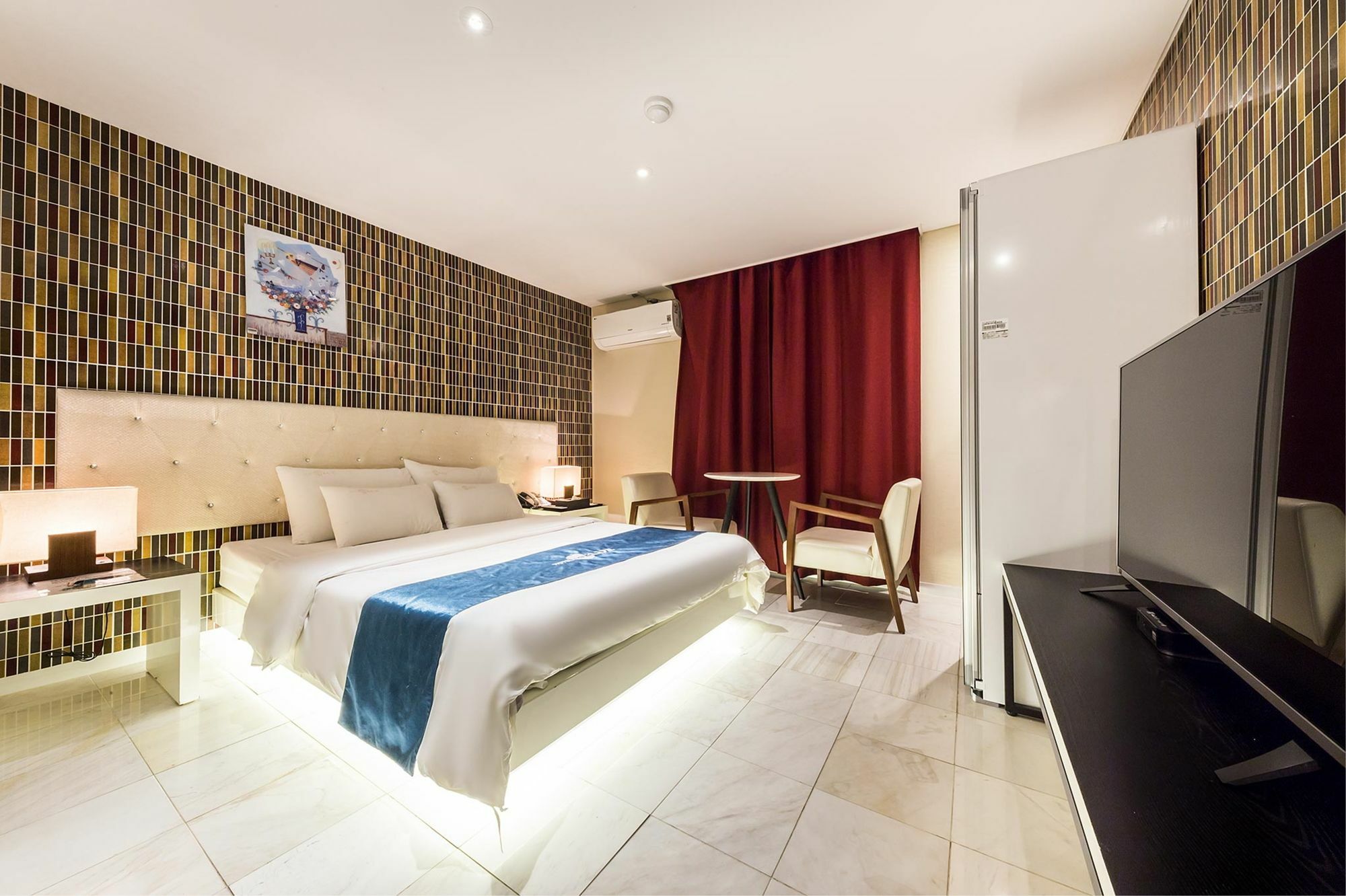 Hotel Cheonho The Blue Seoul